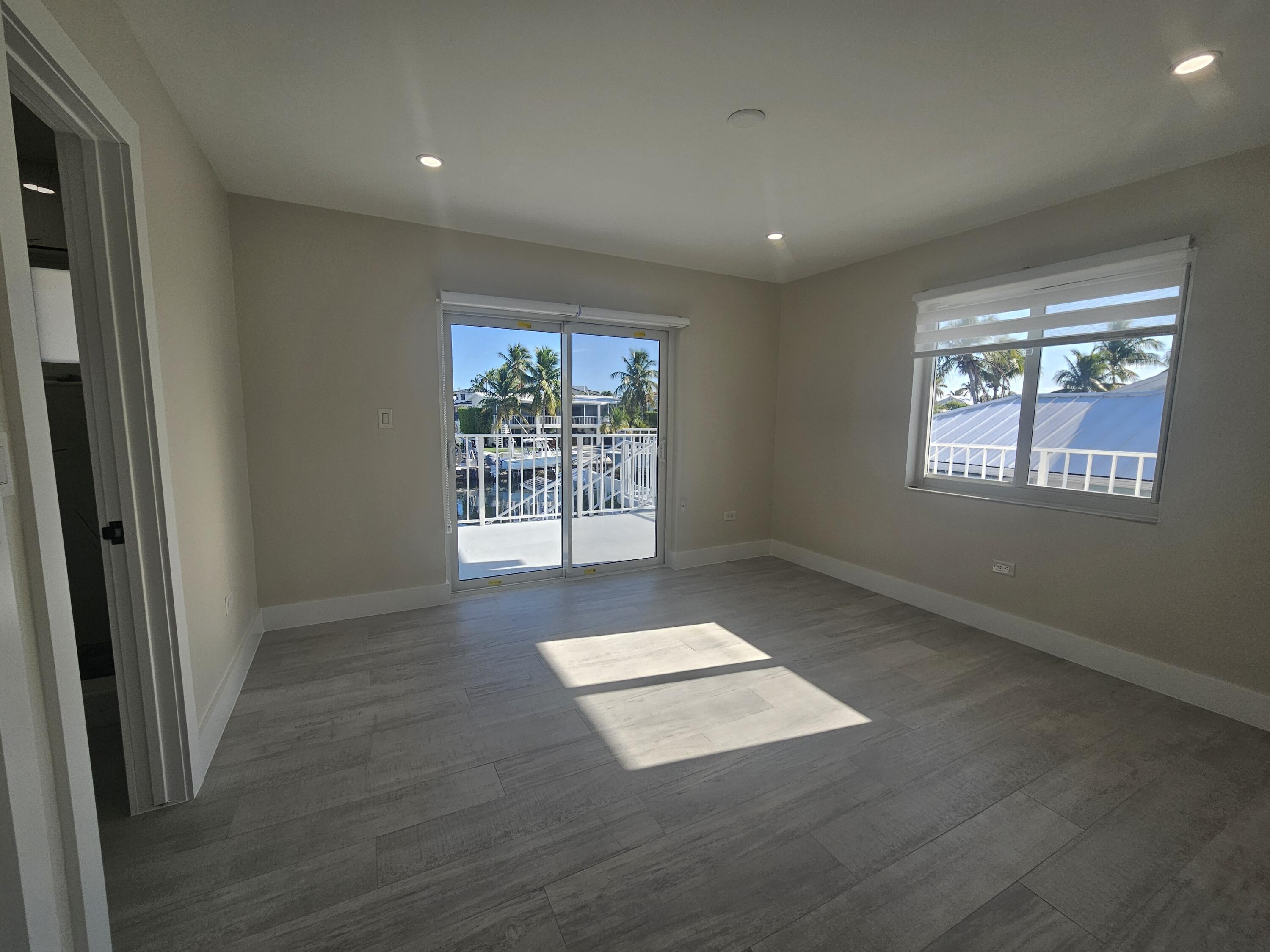 392 Laguna Avenue Property Photo 15