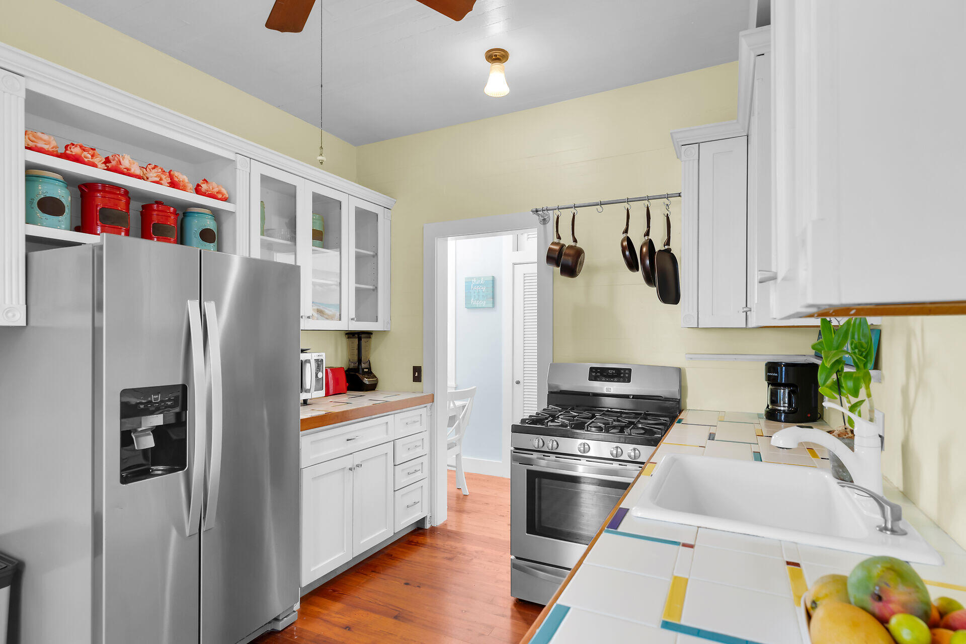 820 Carsten Lane Property Photo 12