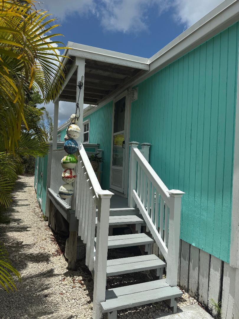 27973 Snapper Lane Property Photo 4