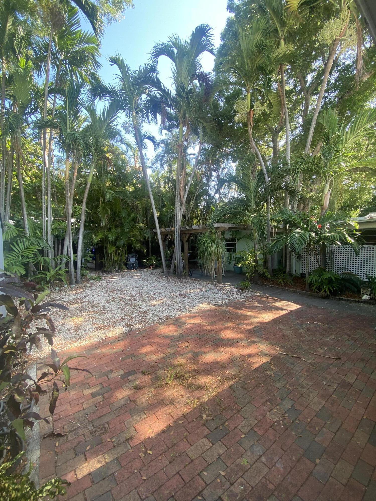 2928 Fogarty Avenue Property Photo 8