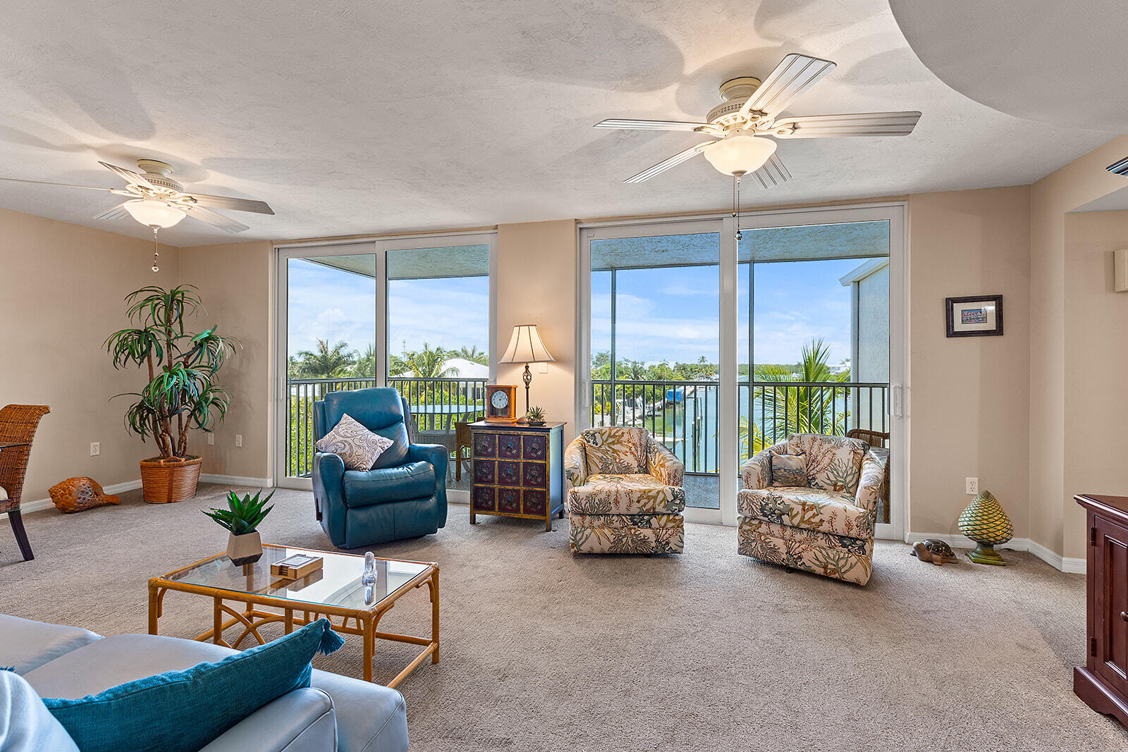 130 Coco Plum Drive, 402 Property Photo 5