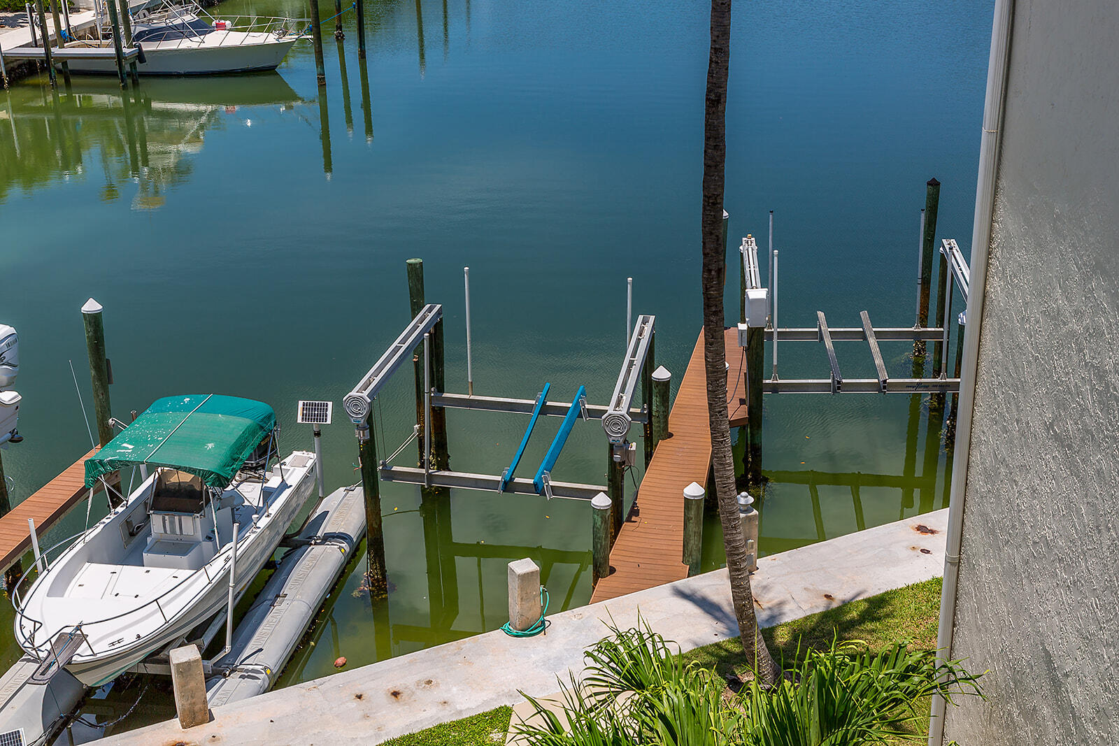 130 Coco Plum Drive, 402 Property Photo 31