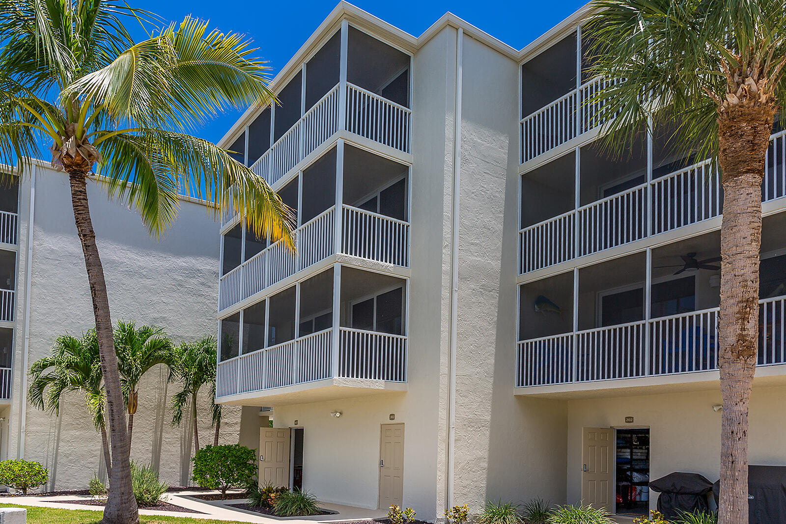 130 Coco Plum Drive, 402 Property Photo 60