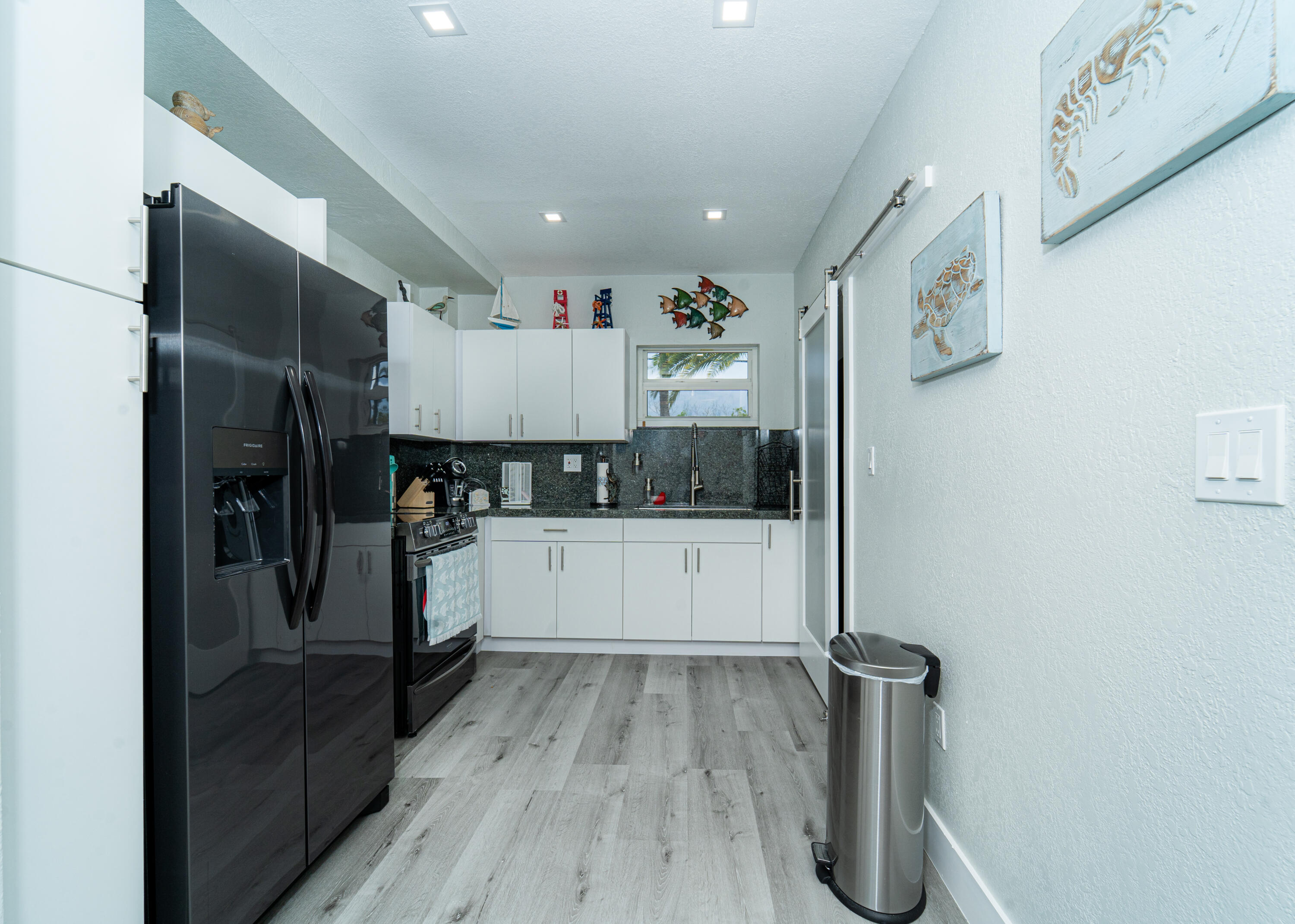 25 N Blackwater Lane Property Photo 12