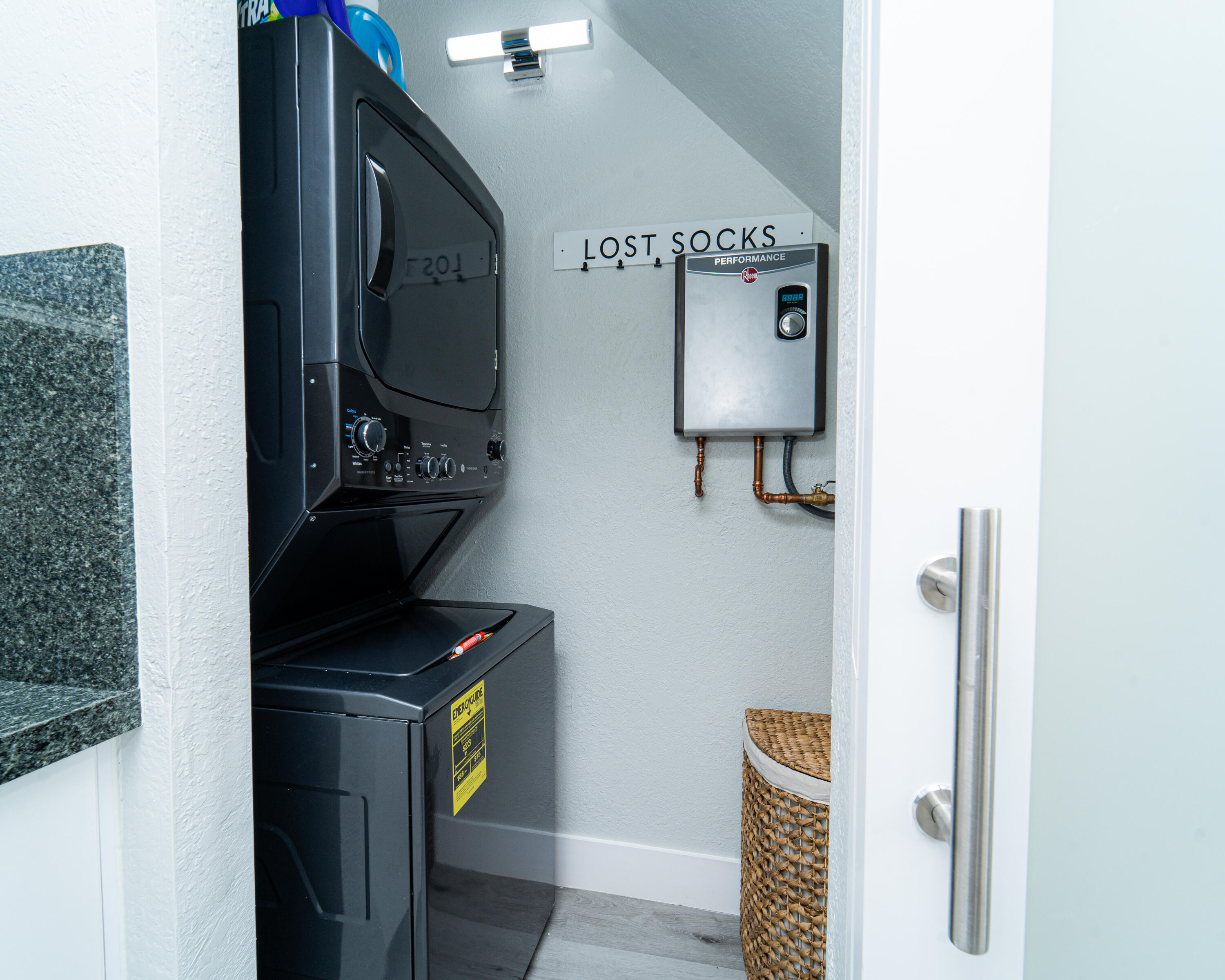 25 N Blackwater Lane Property Photo 14