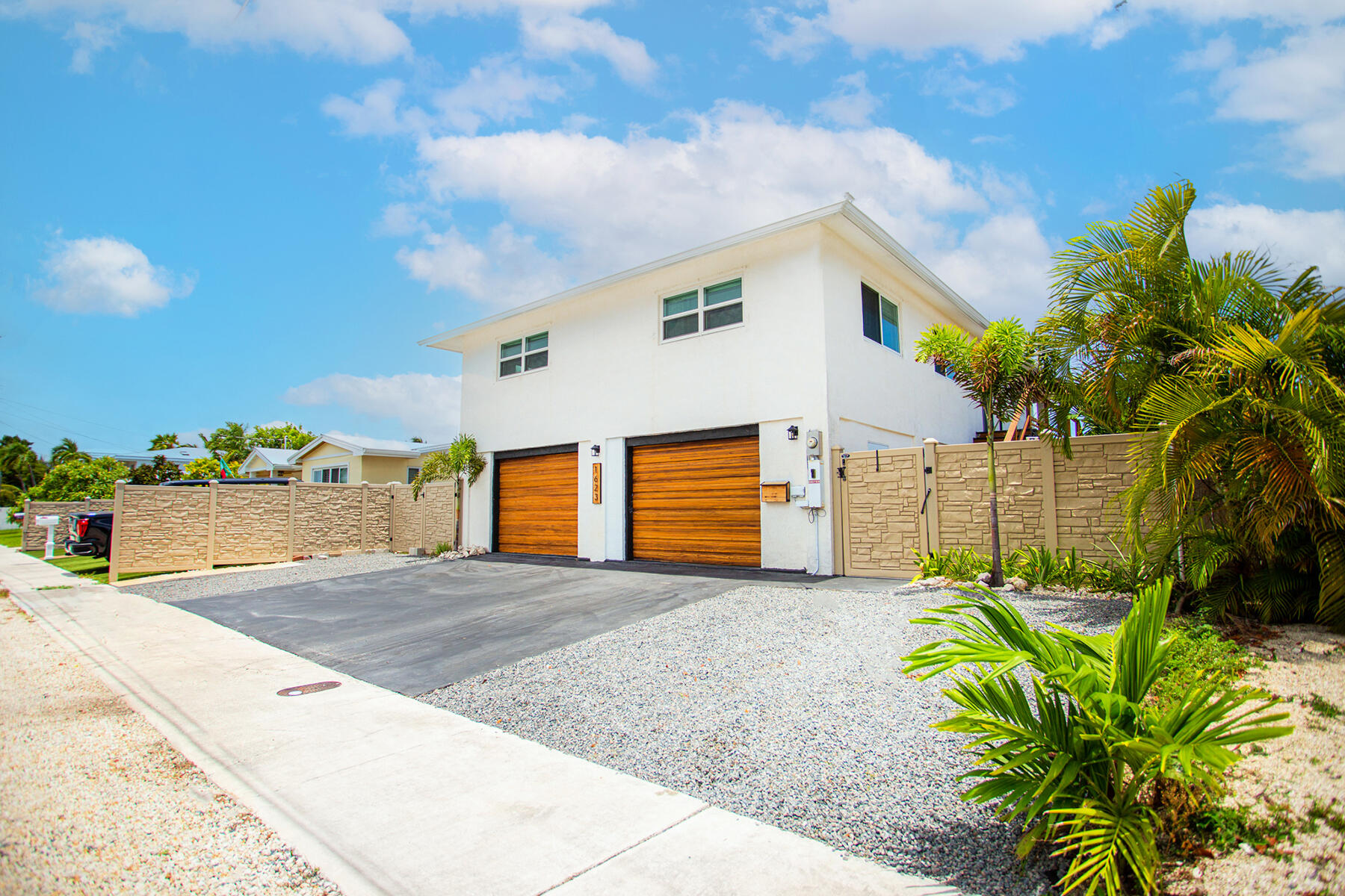 1623 Venetian Drive Property Photo 8