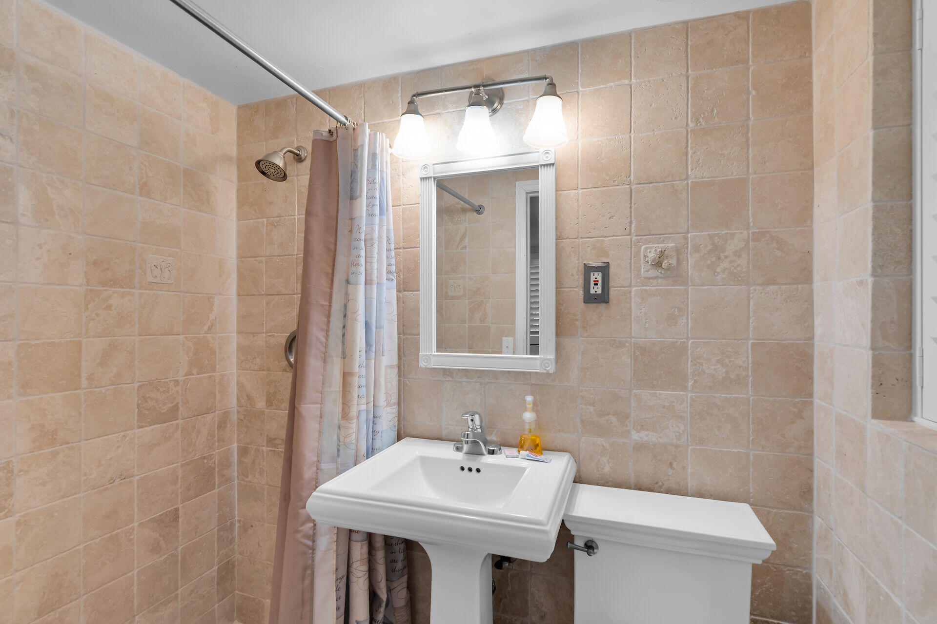 853 Ellen Drive Property Photo 31