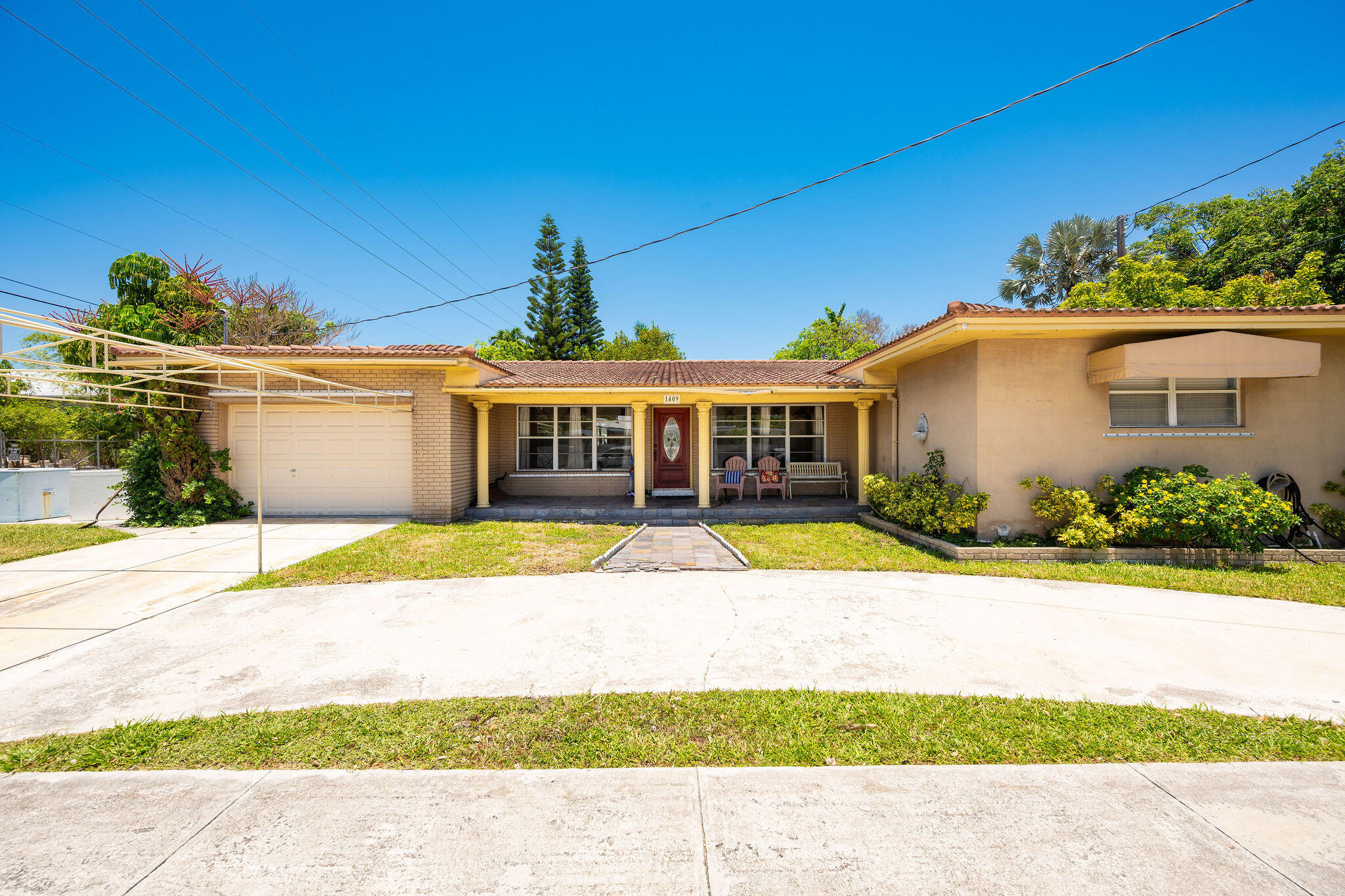 1409 4th Street Property Photo 1