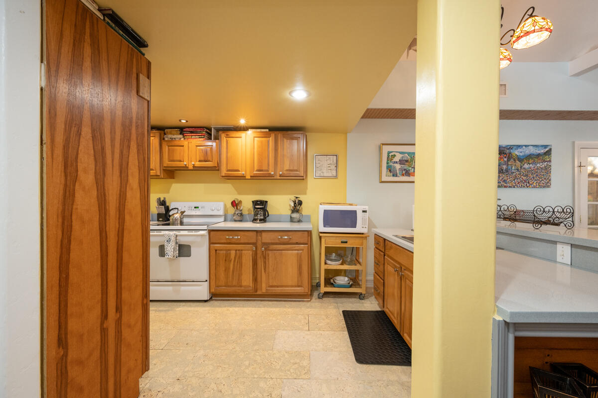1212 Varela Street Property Photo 5