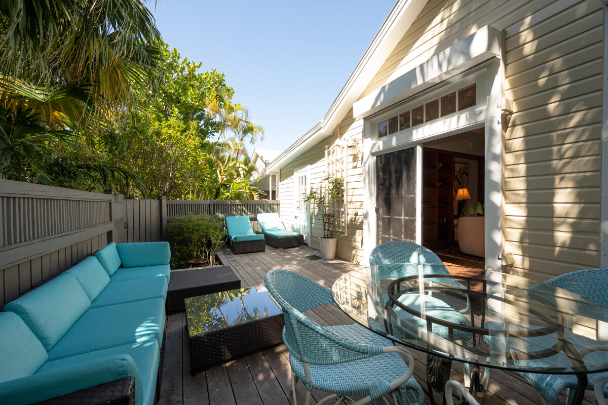 1212 Varela Street Property Photo 42