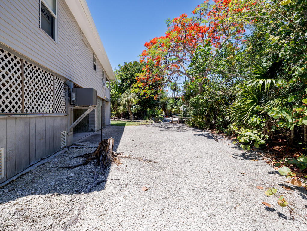 3806 Dyer Road Property Photo 27