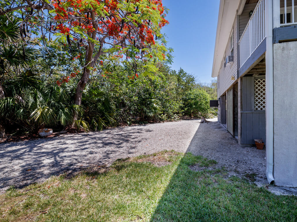 3806 Dyer Road Property Photo 28