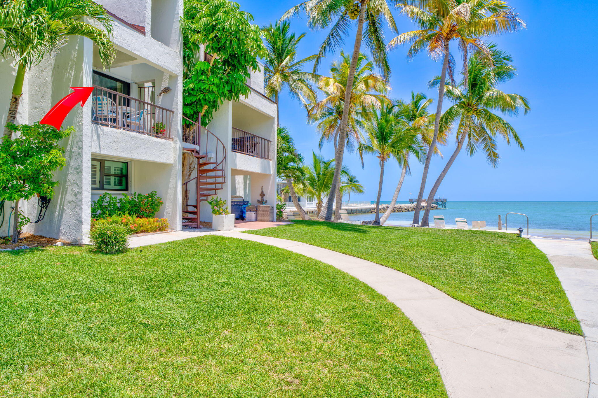 601 W Ocean Drive, 414d Property Photo 2