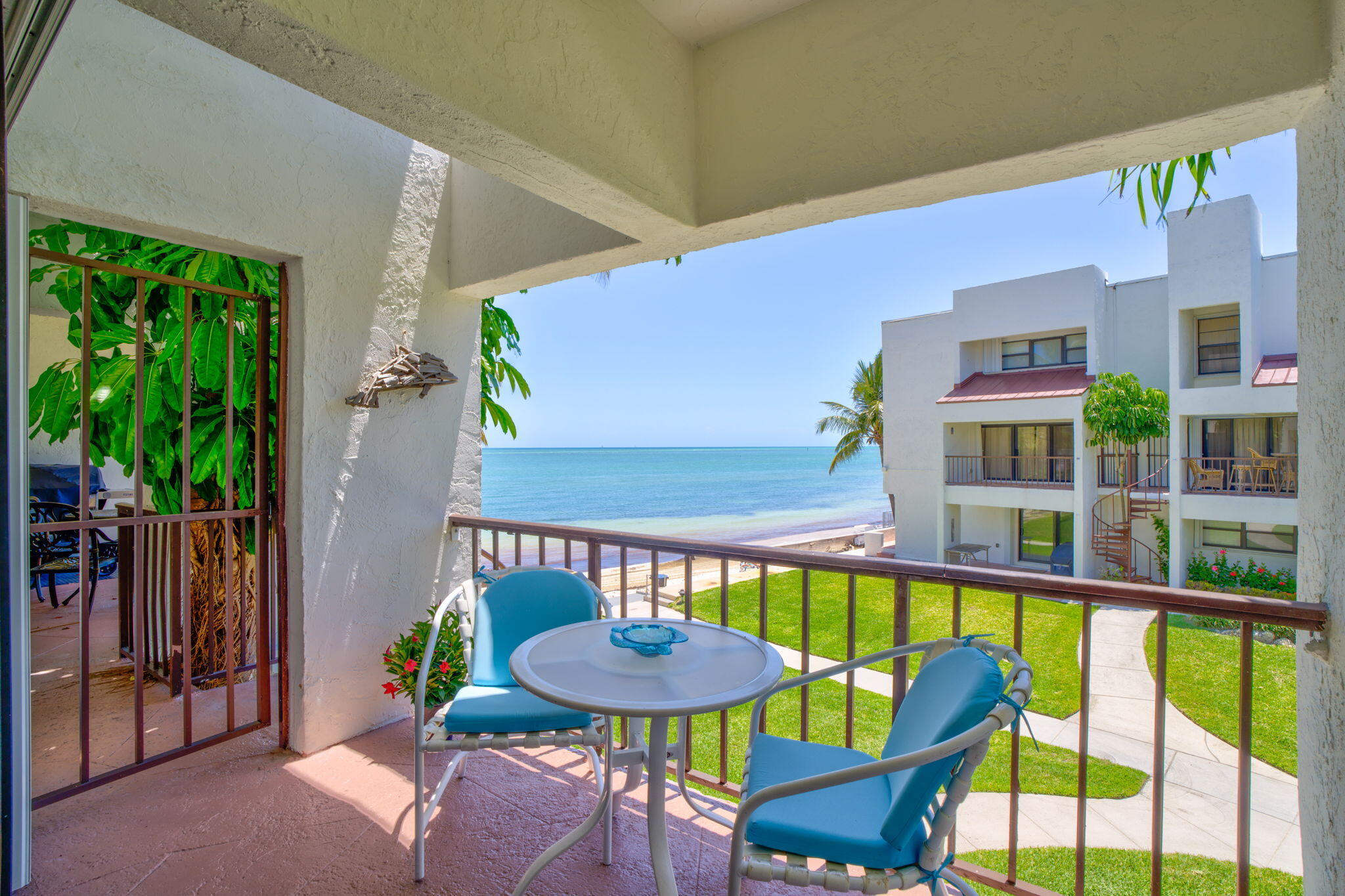 601 W Ocean Drive, 414d Property Photo 8