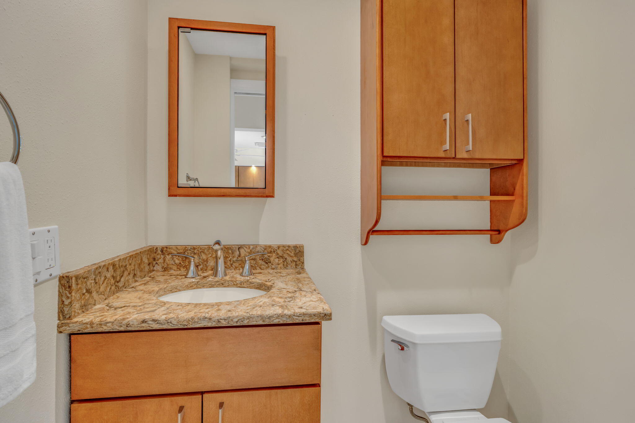 601 W Ocean Drive, 414d Property Photo 18