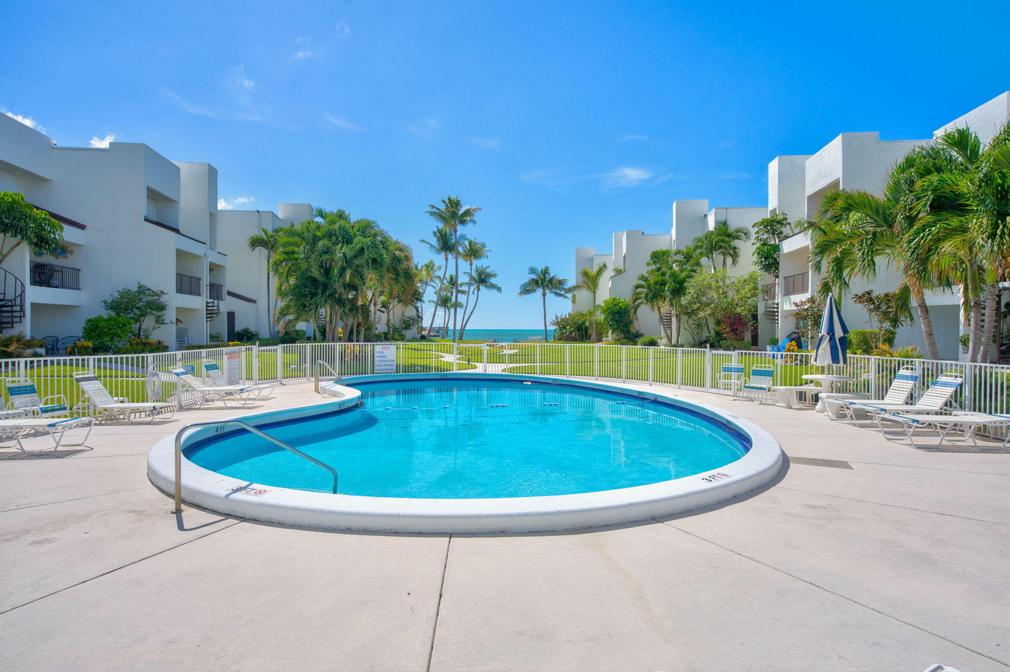 601 W Ocean Drive, 414d Property Photo 30
