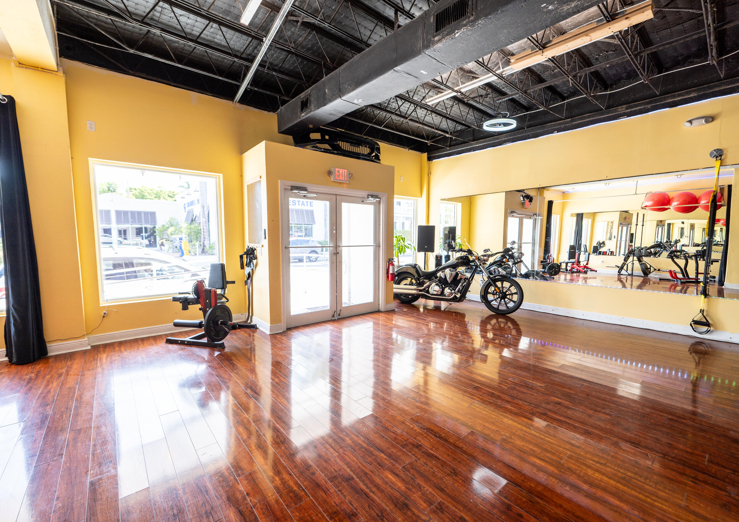 1204 White Street Property Photo 4