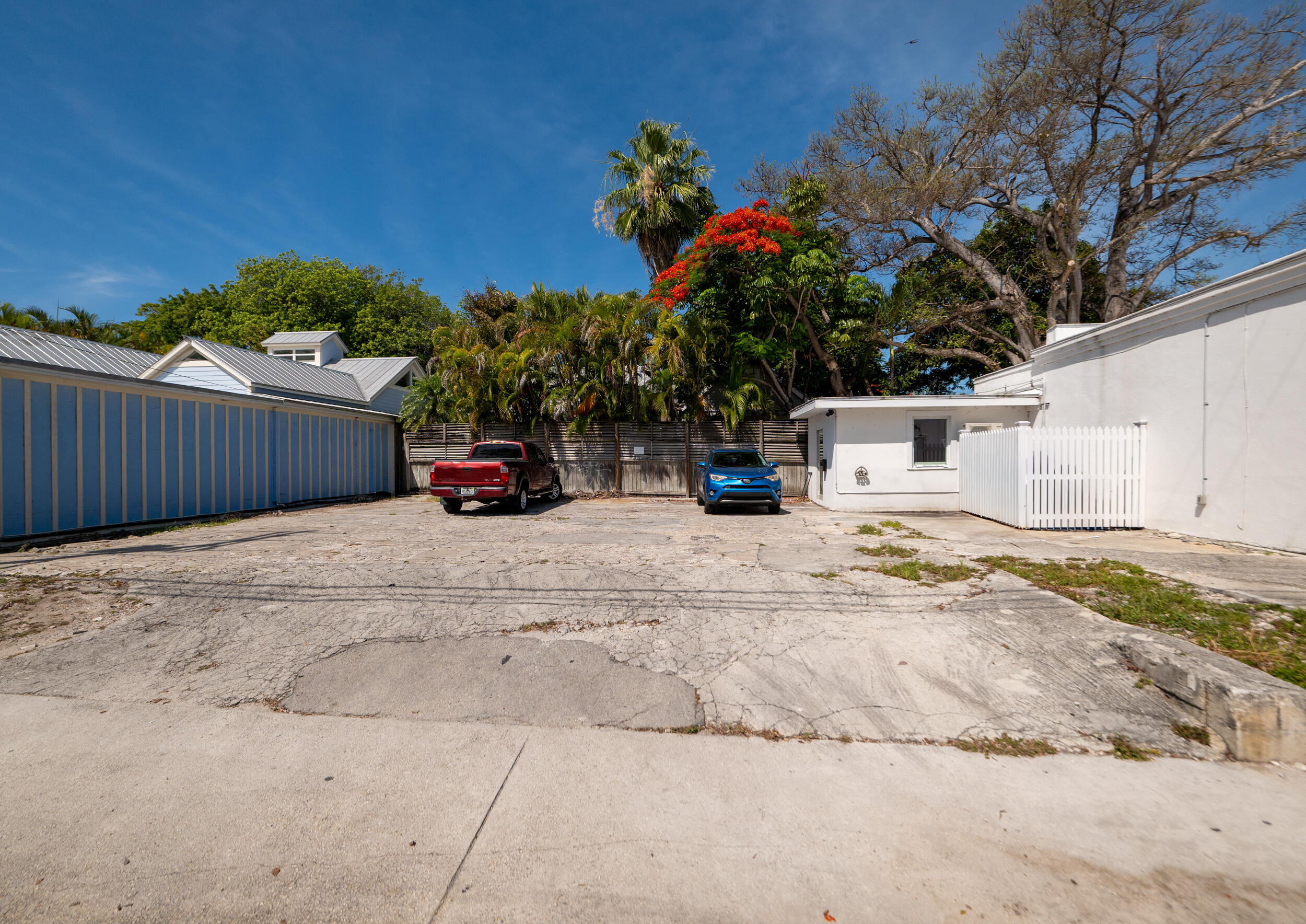 1204 White Street Property Photo 12