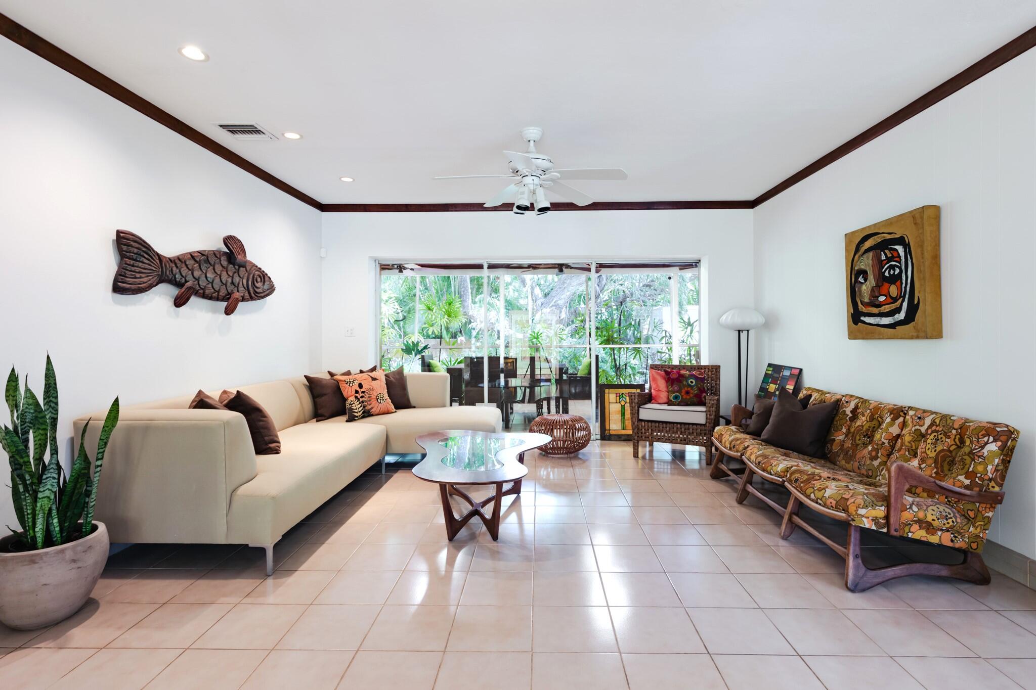 1110 Johnson Street Property Photo 4