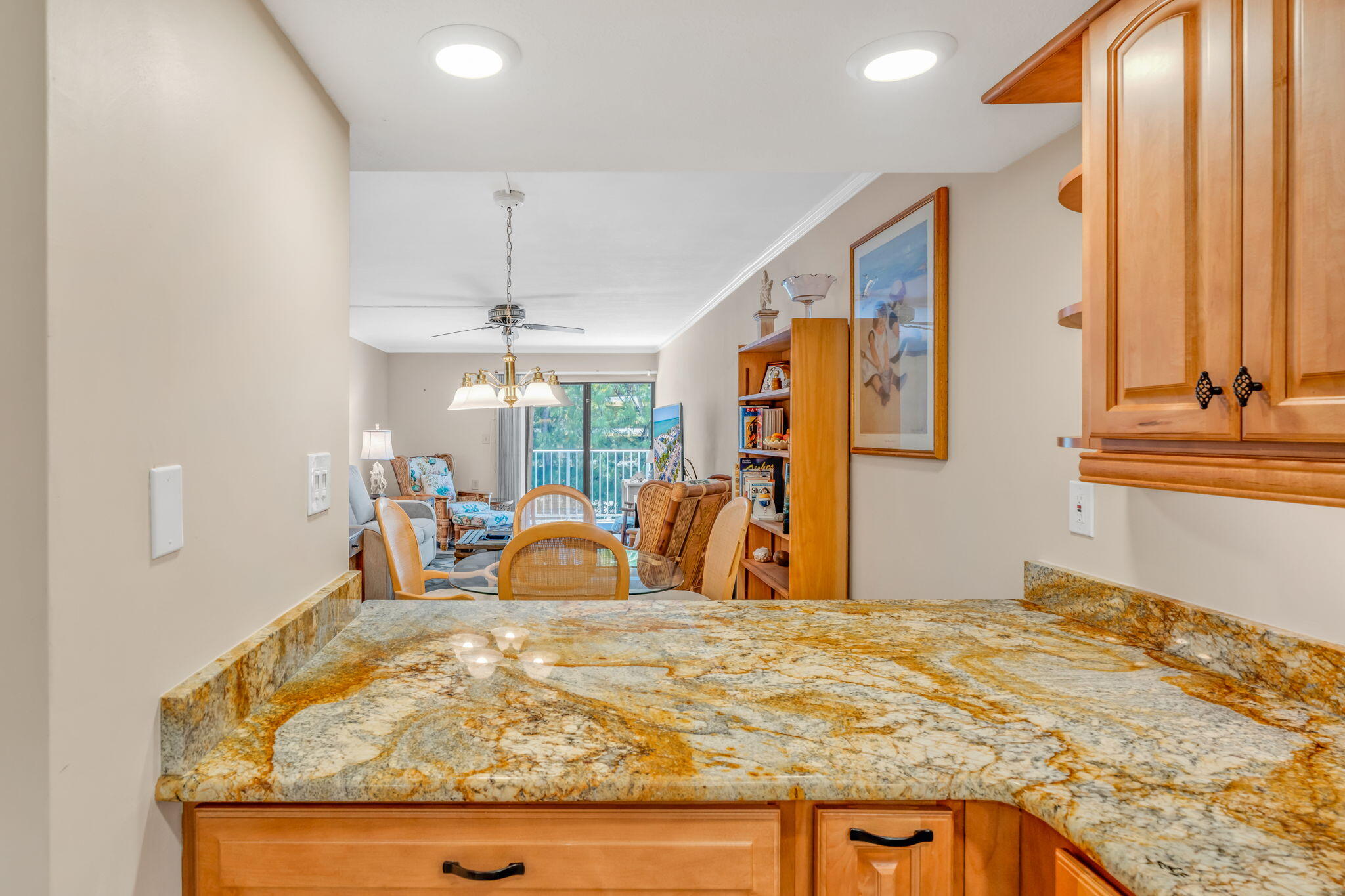 201 E Ocean Drive, 211 Property Photo 4