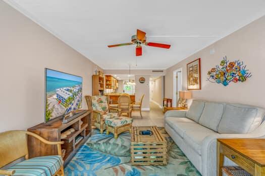 201 E Ocean Drive, 211 Property Photo 10