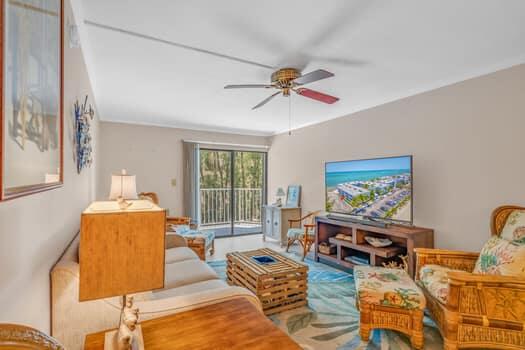 201 E Ocean Drive, 211 Property Photo 11