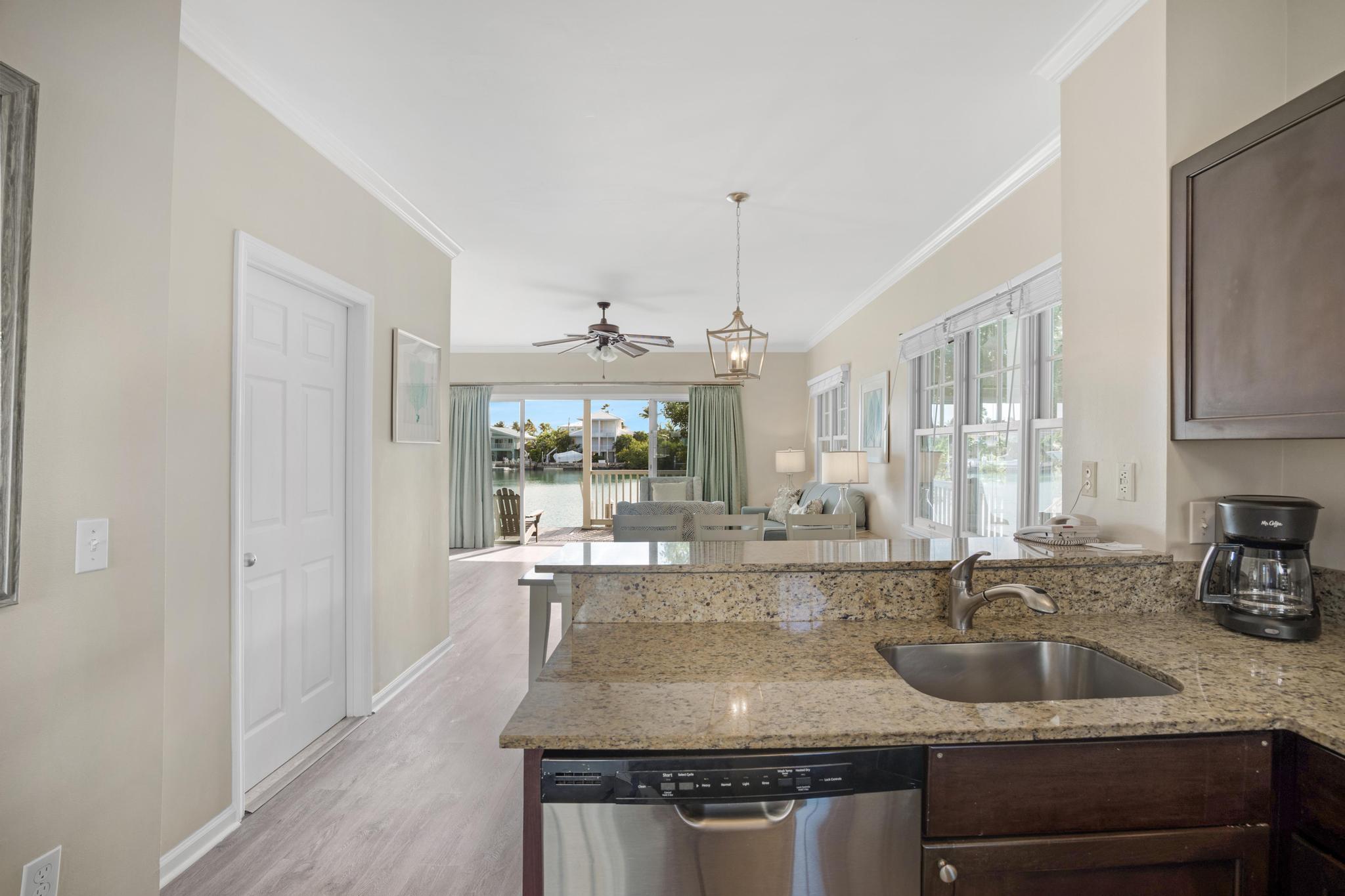 7043 Harbor Village Drive Property Photo 8