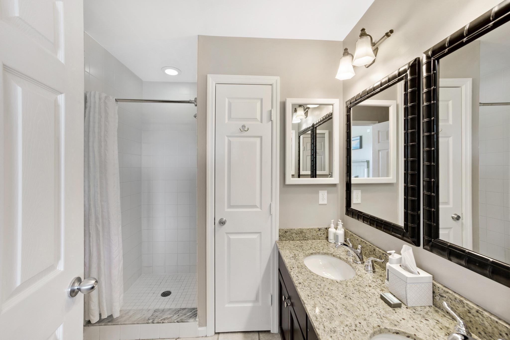 7043 Harbor Village Drive Property Photo 48