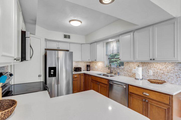 140 Aregood Lane, C2 Property Photo 15