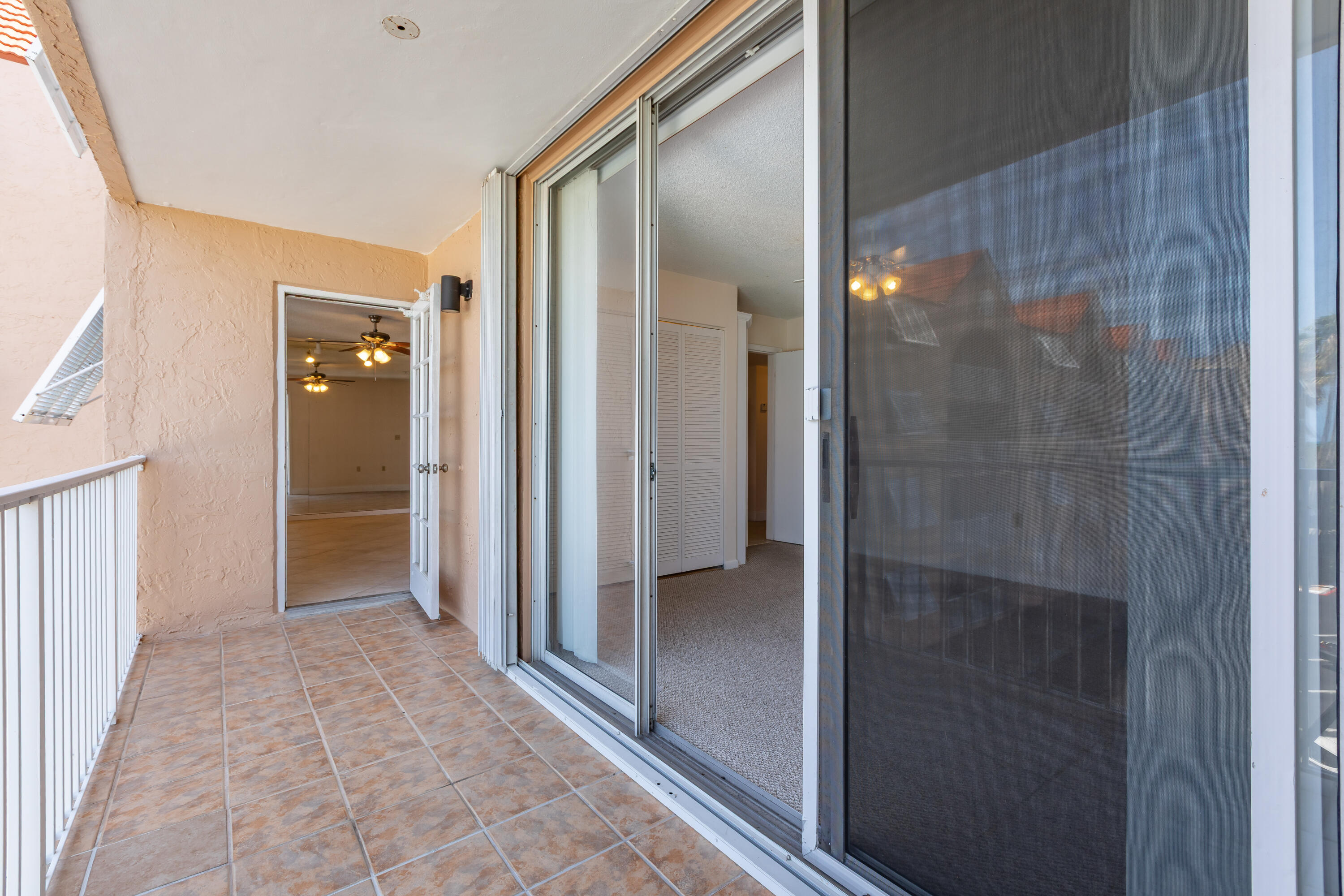 3930 S 3930 Roosevelt Boulevard, N302 Property Photo 12