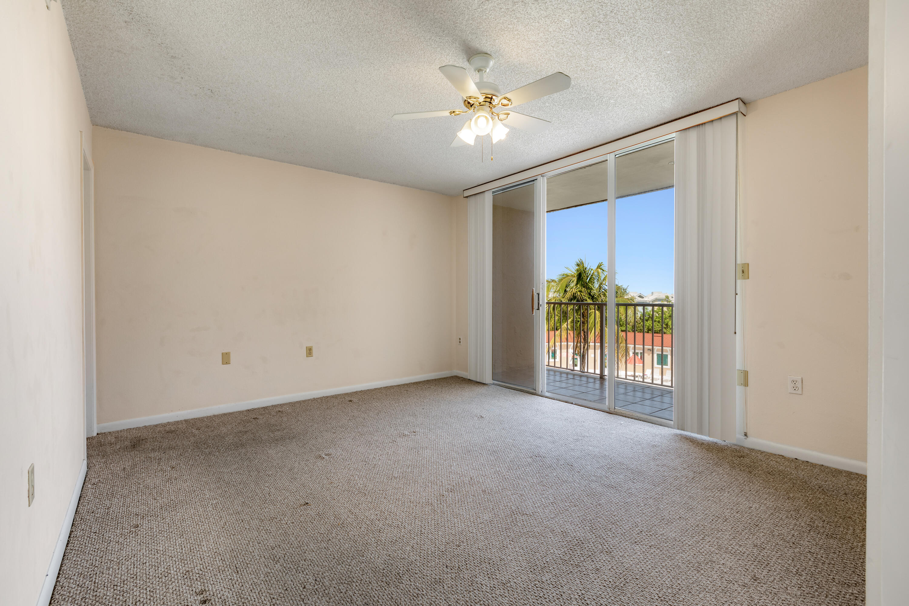 3930 S 3930 Roosevelt Boulevard, N302 Property Photo 13