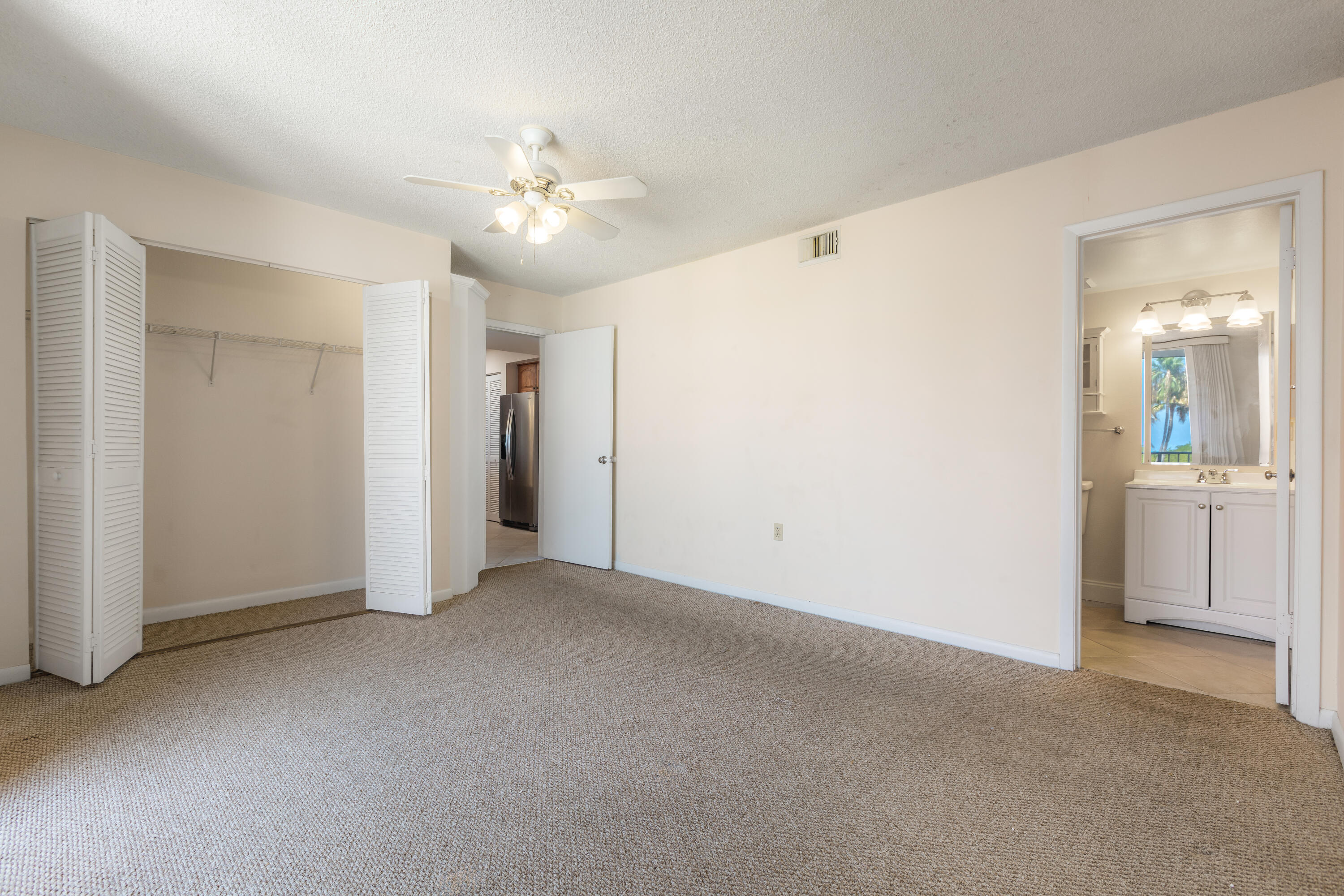 3930 S 3930 Roosevelt Boulevard, N302 Property Photo 15