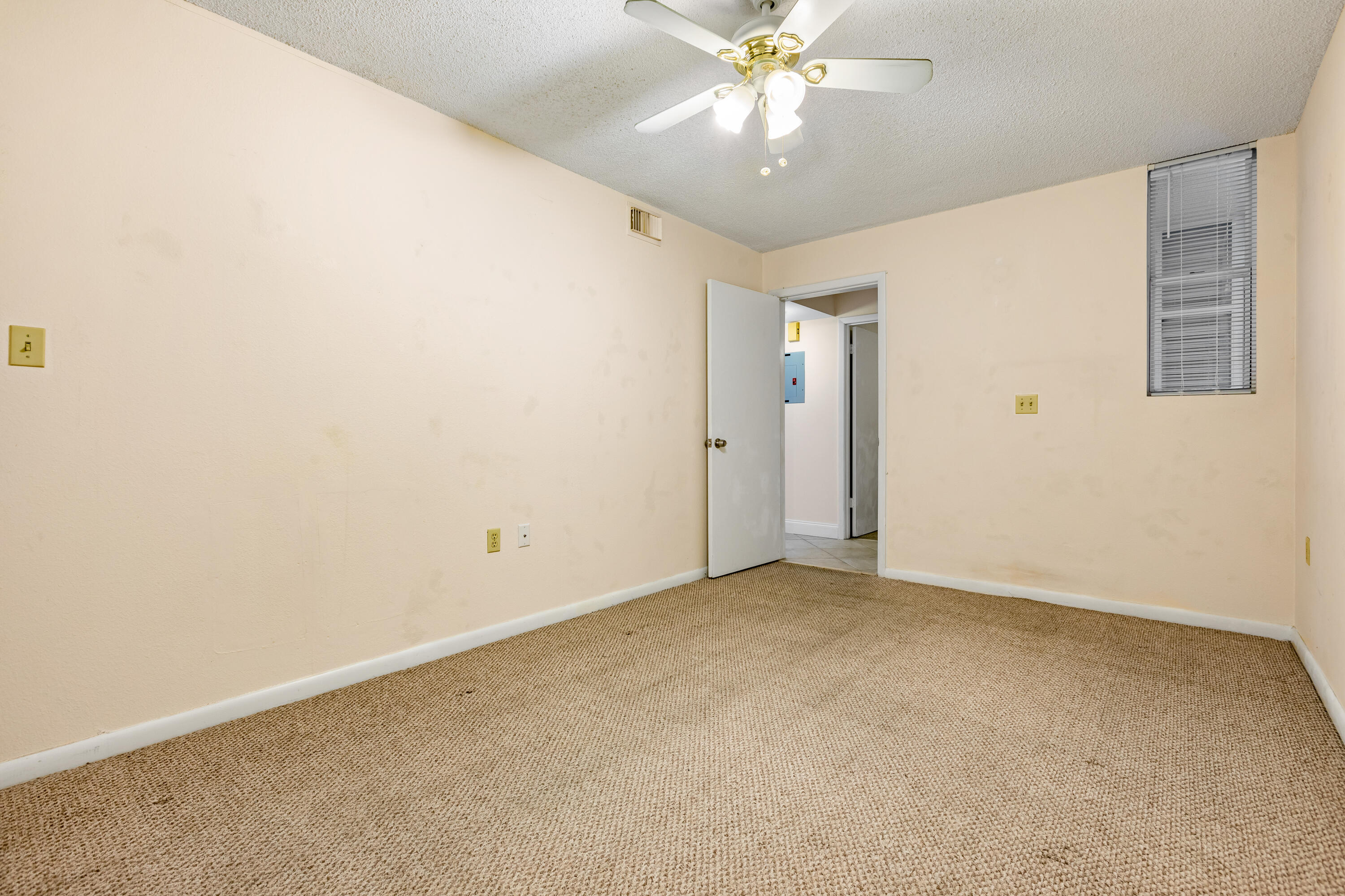 3930 S 3930 Roosevelt Boulevard, N302 Property Photo 18