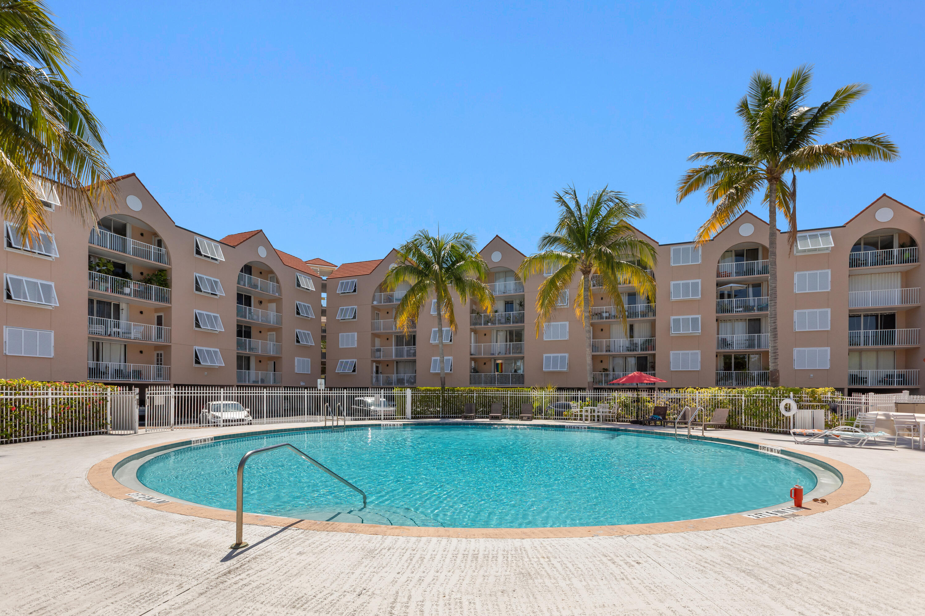 3930 S 3930 Roosevelt Boulevard, N302 Property Photo 23