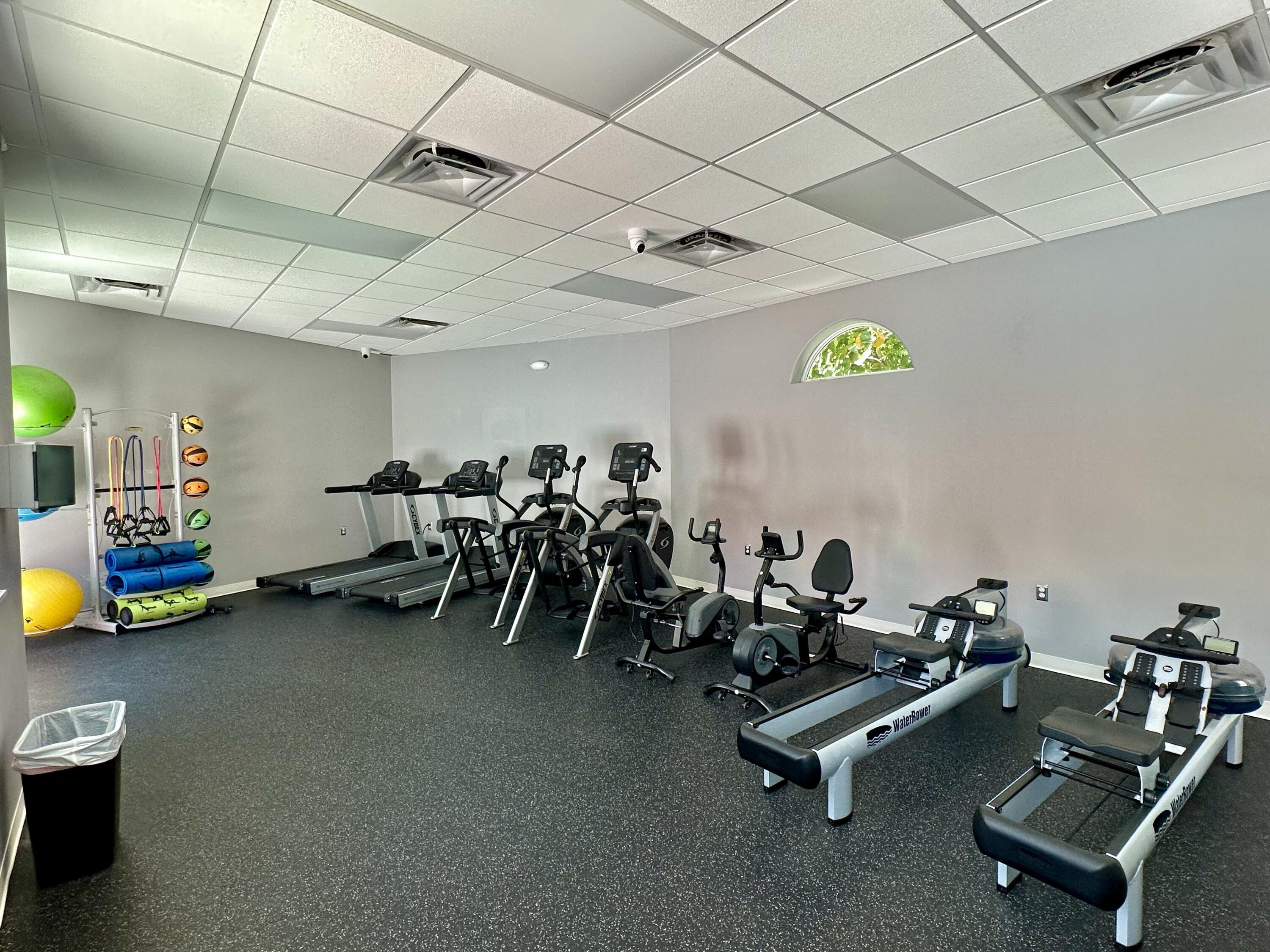 3930 S 3930 Roosevelt Boulevard, N302 Property Photo 24