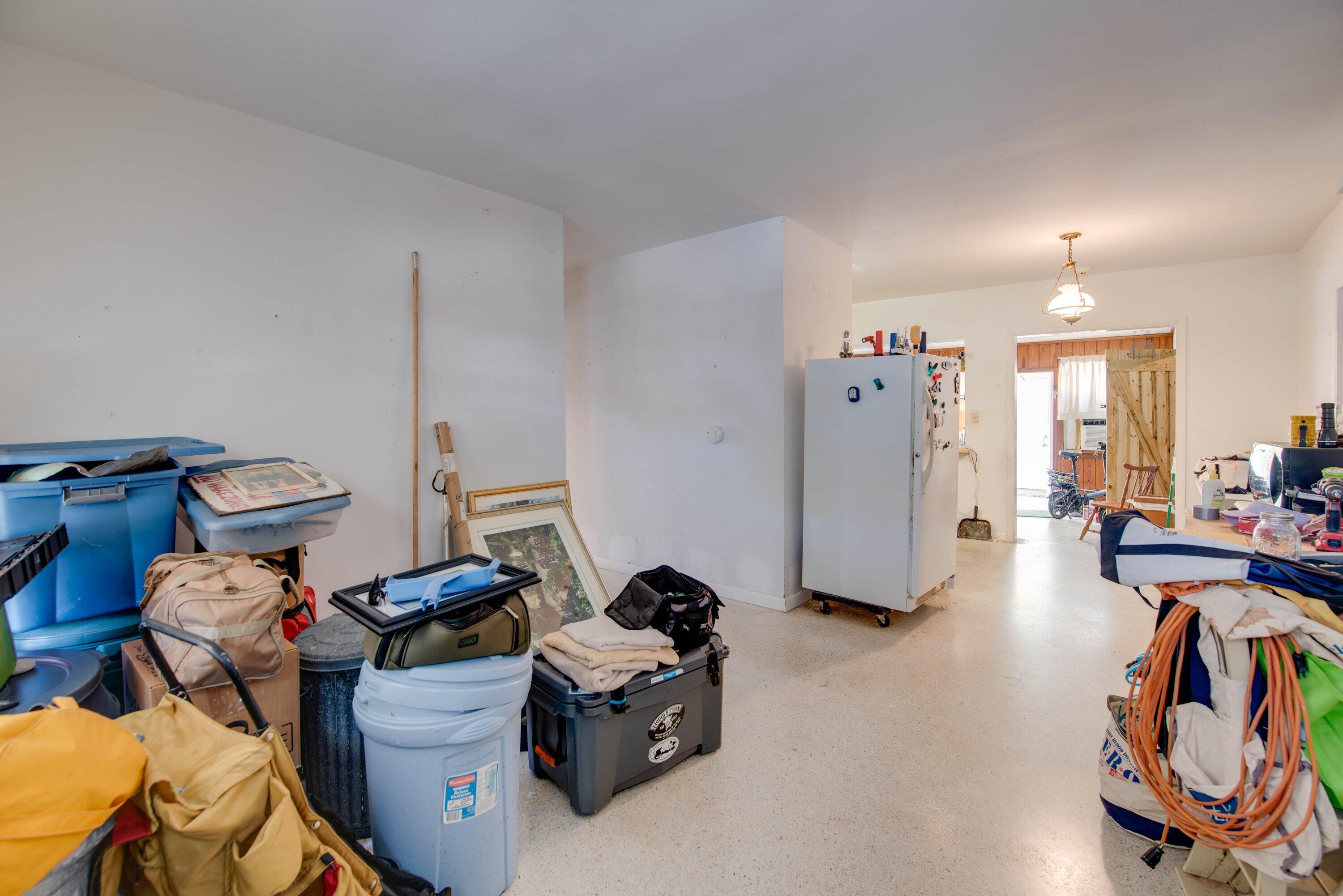 3746 Paula Avenue Property Photo 8
