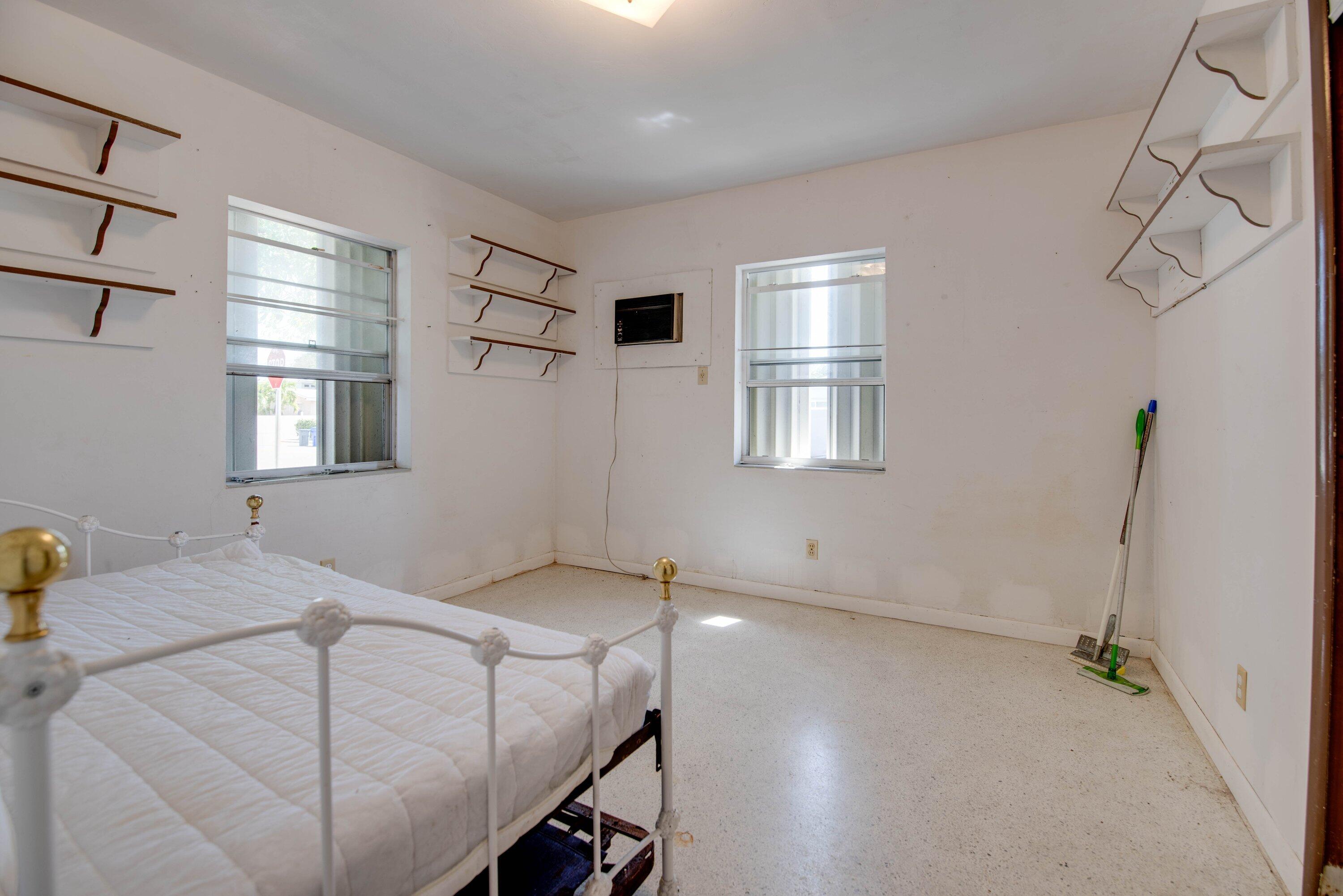 3746 Paula Avenue Property Photo 14