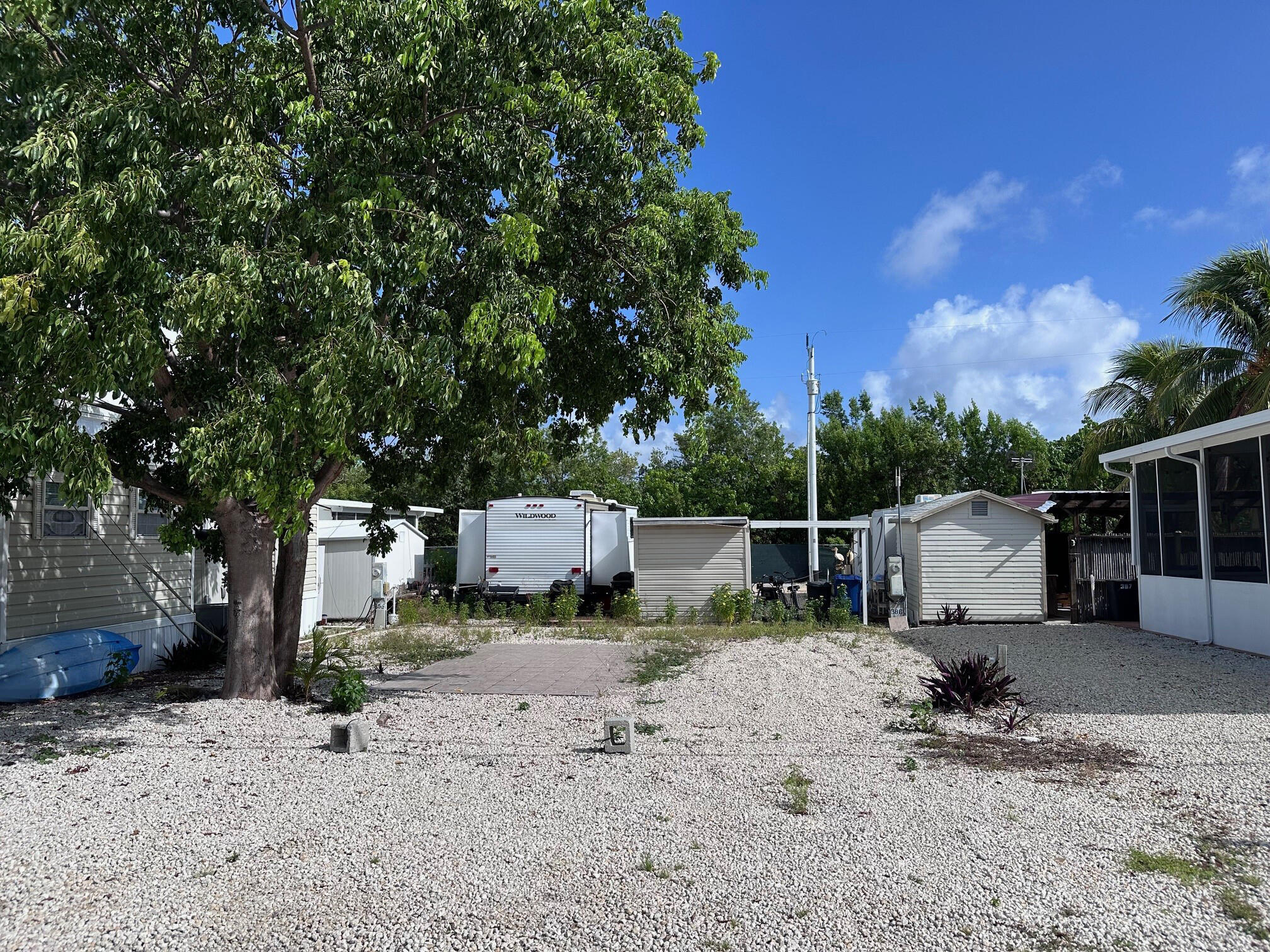 325 Calusa Street, 386 Property Photo 2