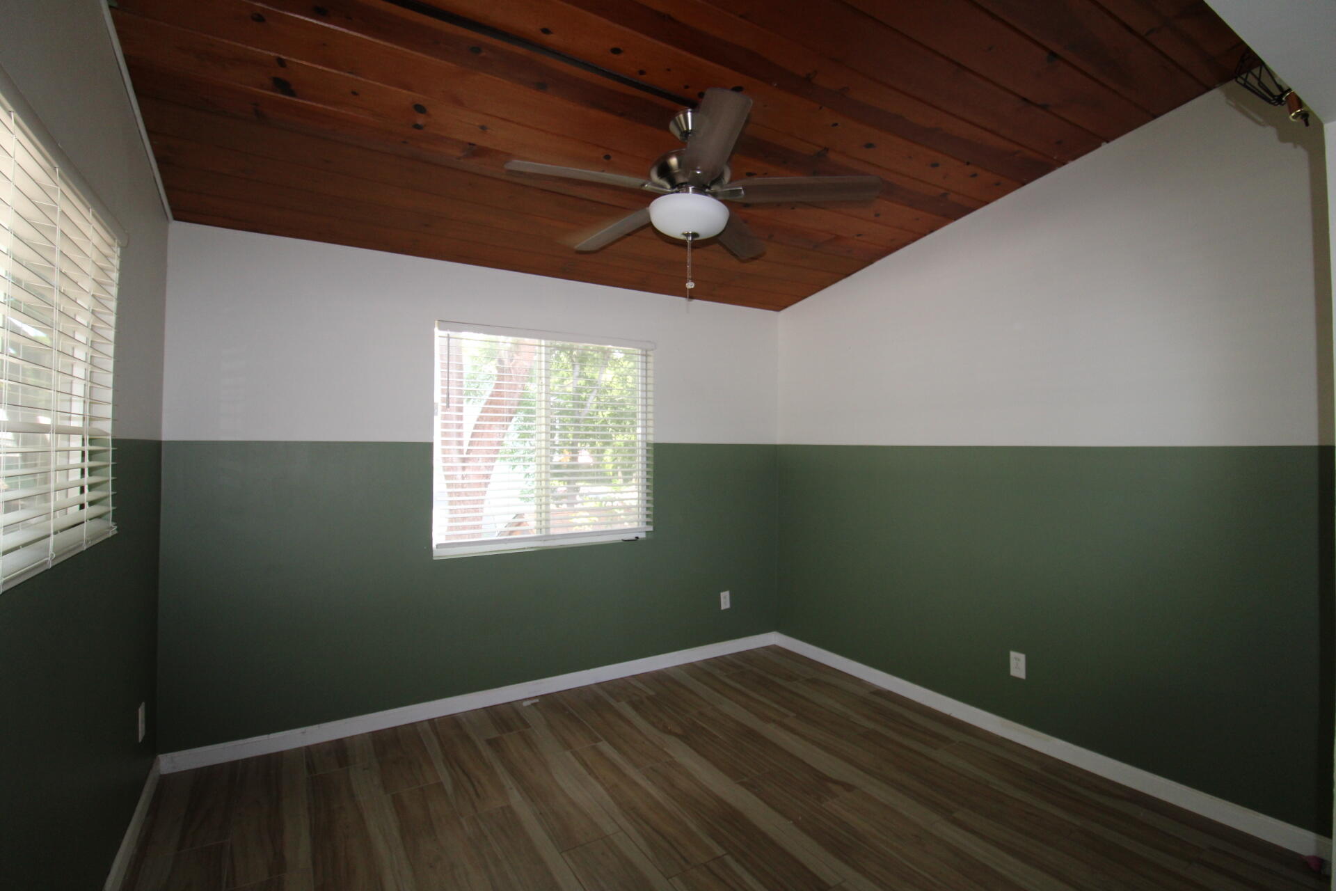 141 Gumbo Limbo Drive Property Photo 13
