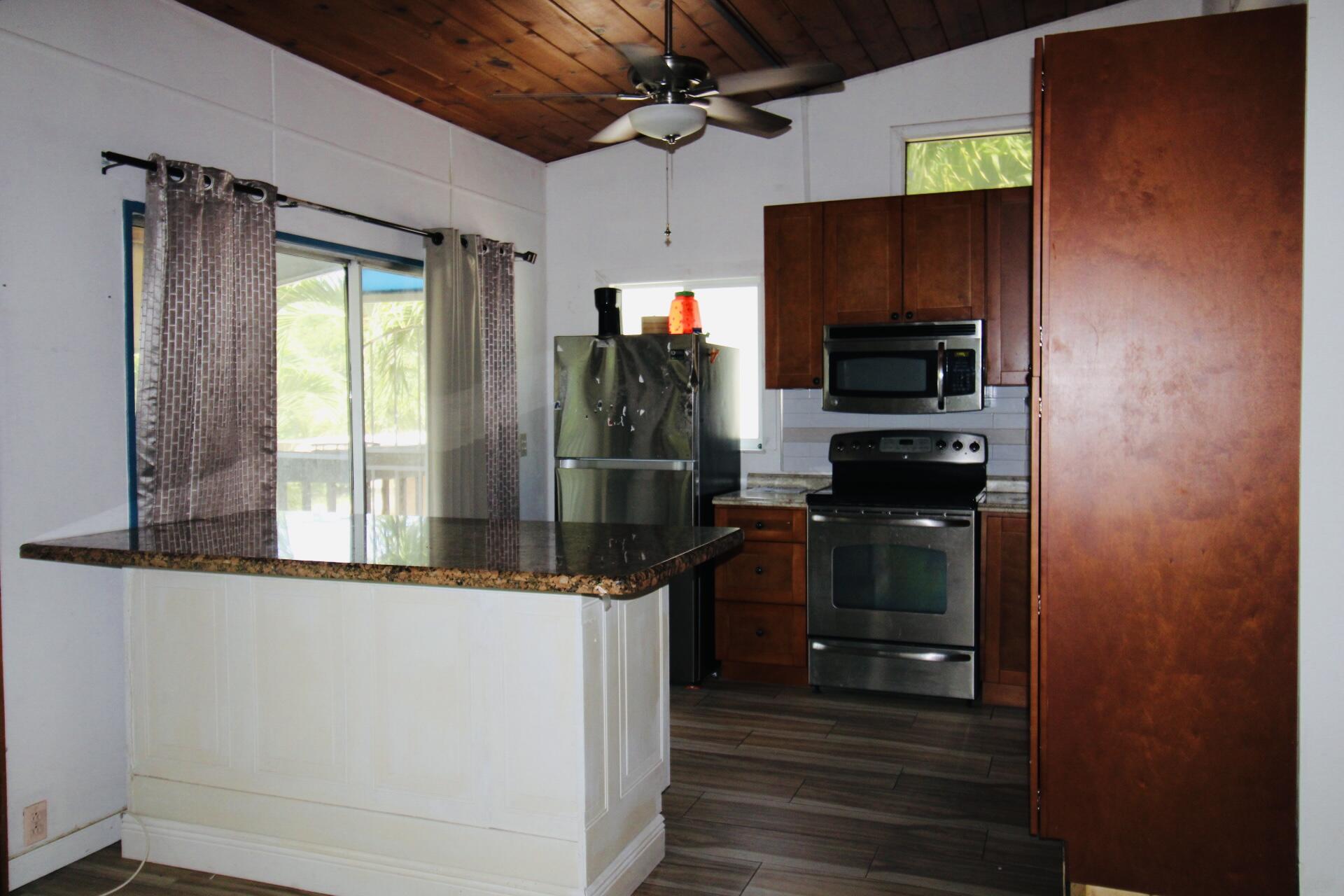 141 Gumbo Limbo Drive Property Photo 15