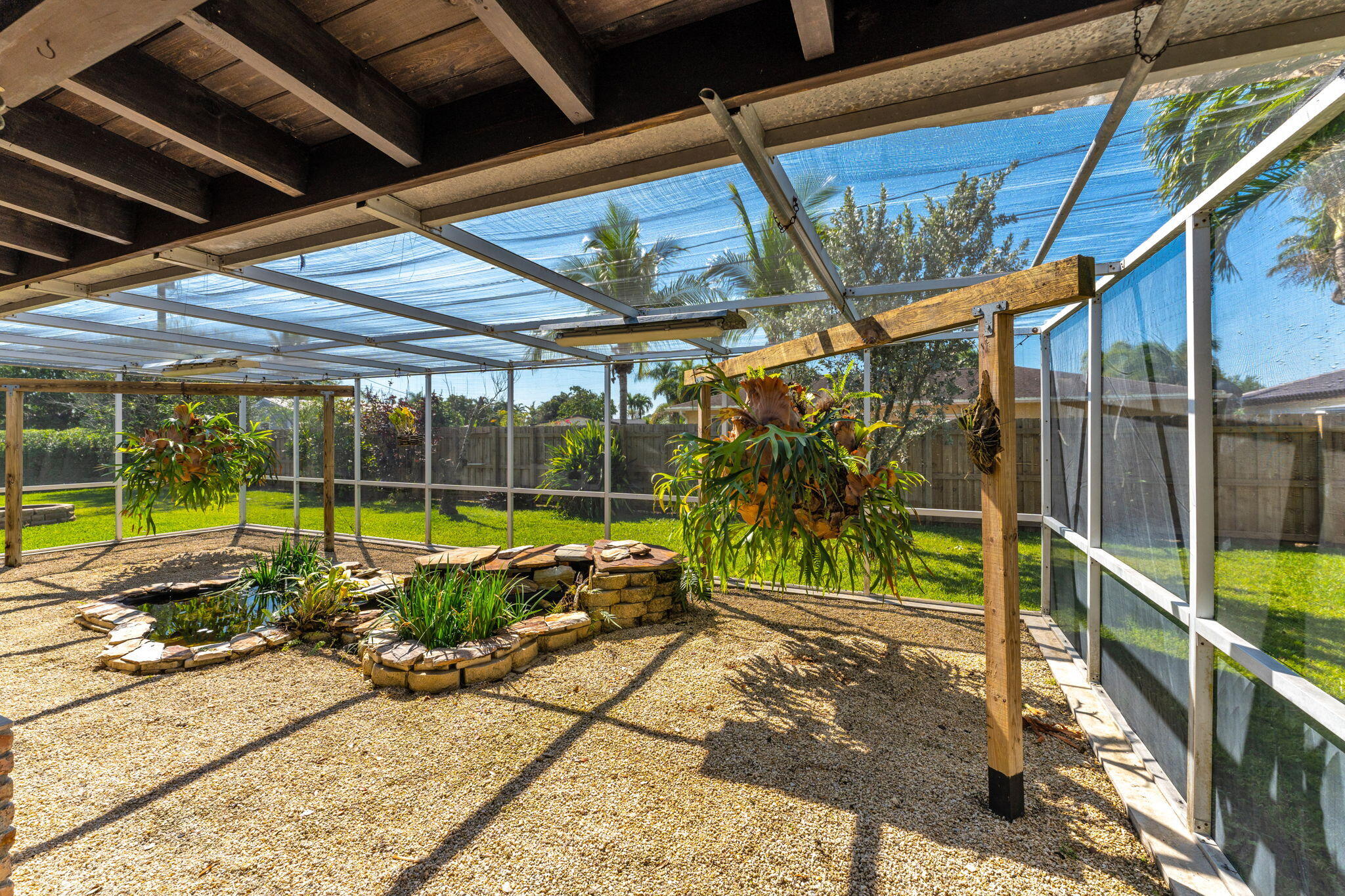 240 Nw 19th Street Property Photo 8