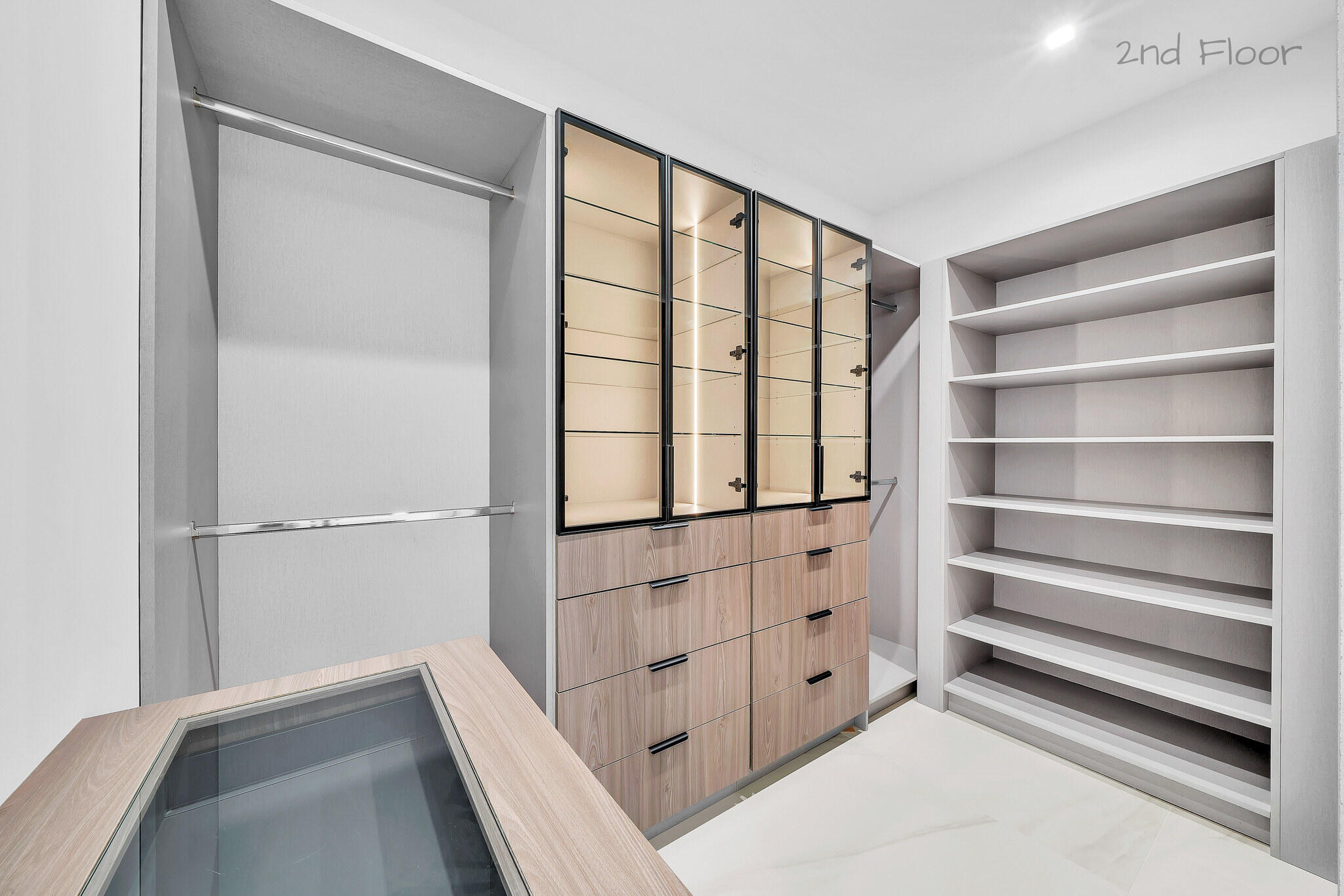 16 Seaside Avenue Property Photo 32