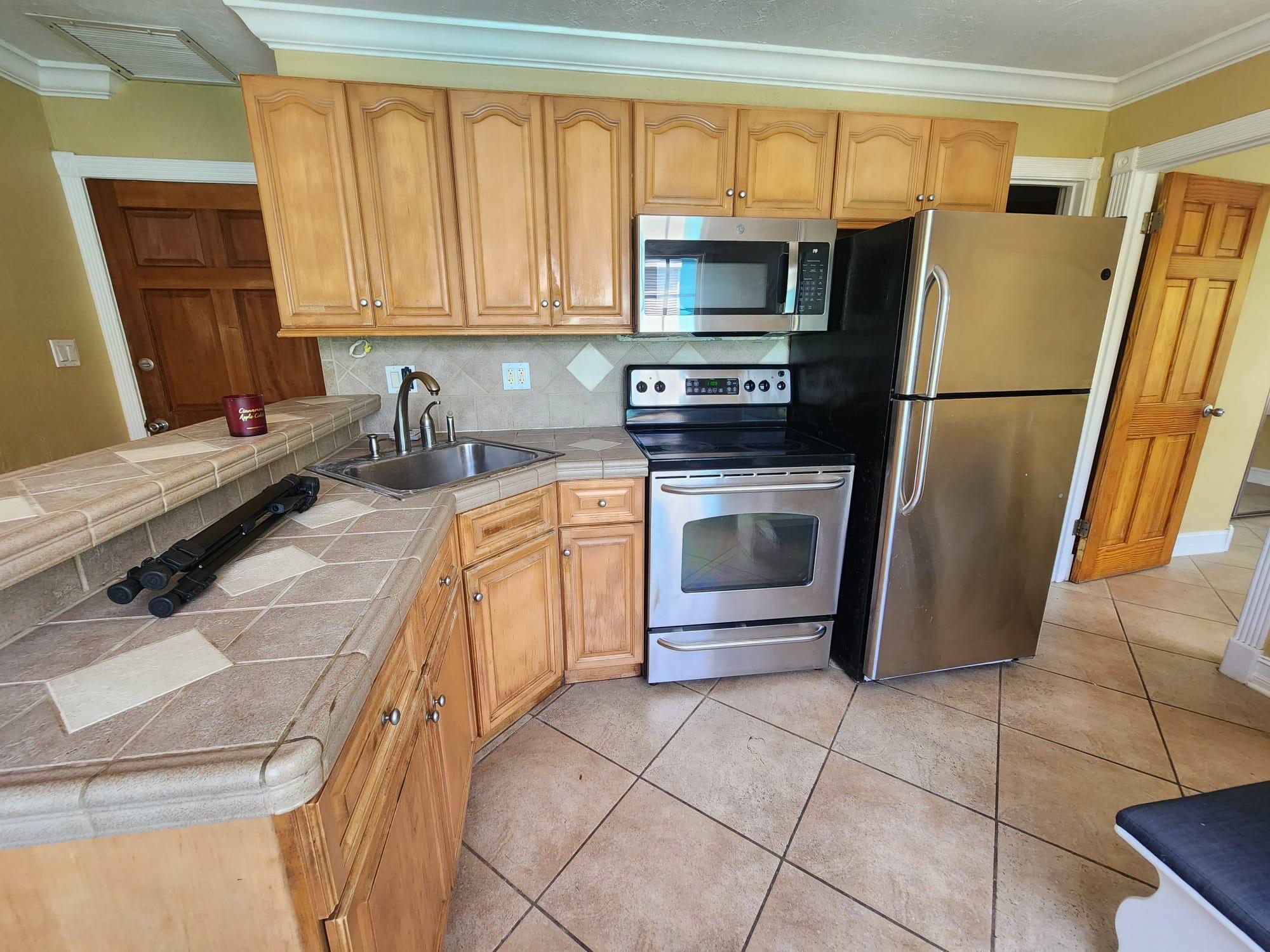 614 Whitehead Street, R-5 Property Photo 3