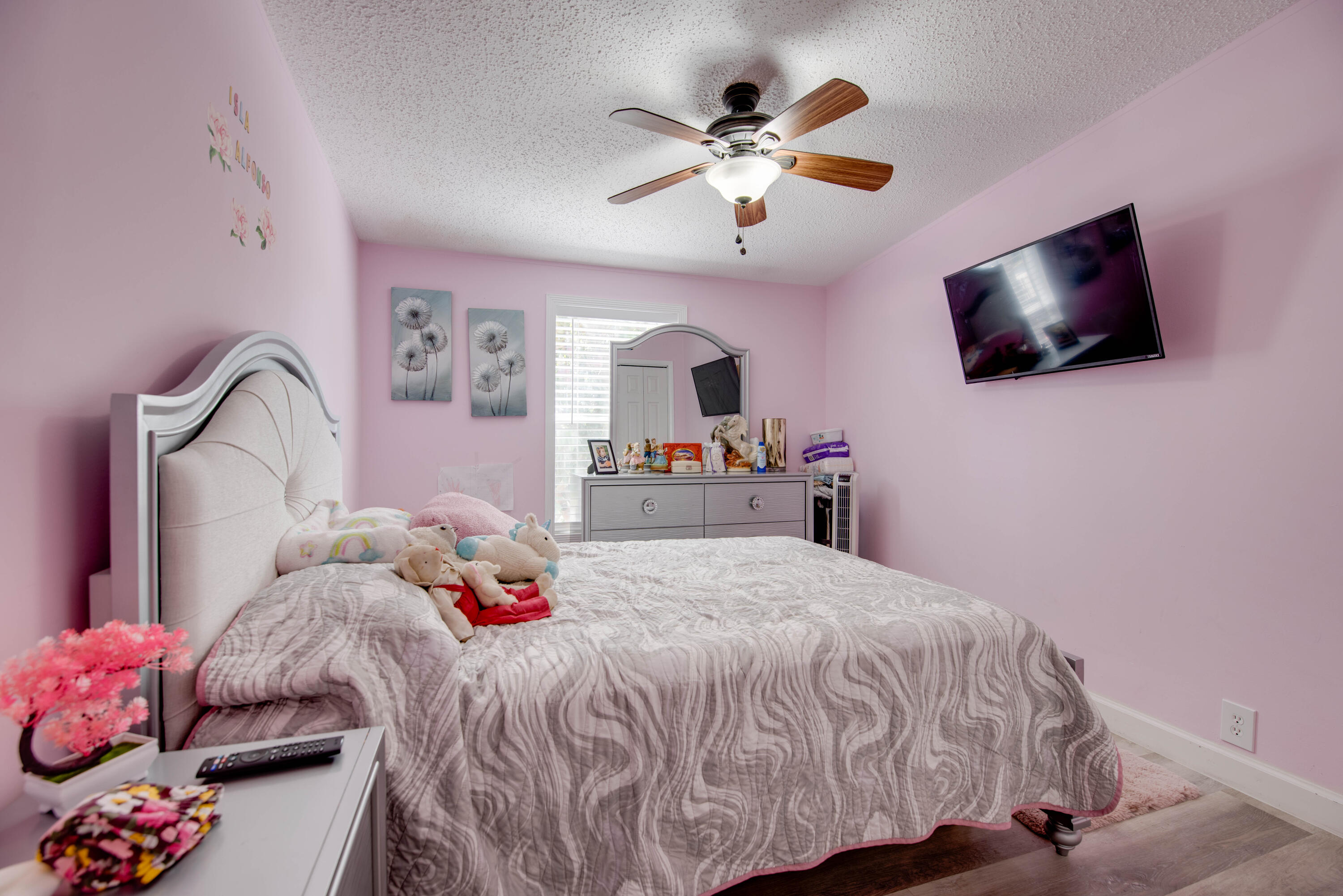 6460 Sunshine Street Property Photo 14