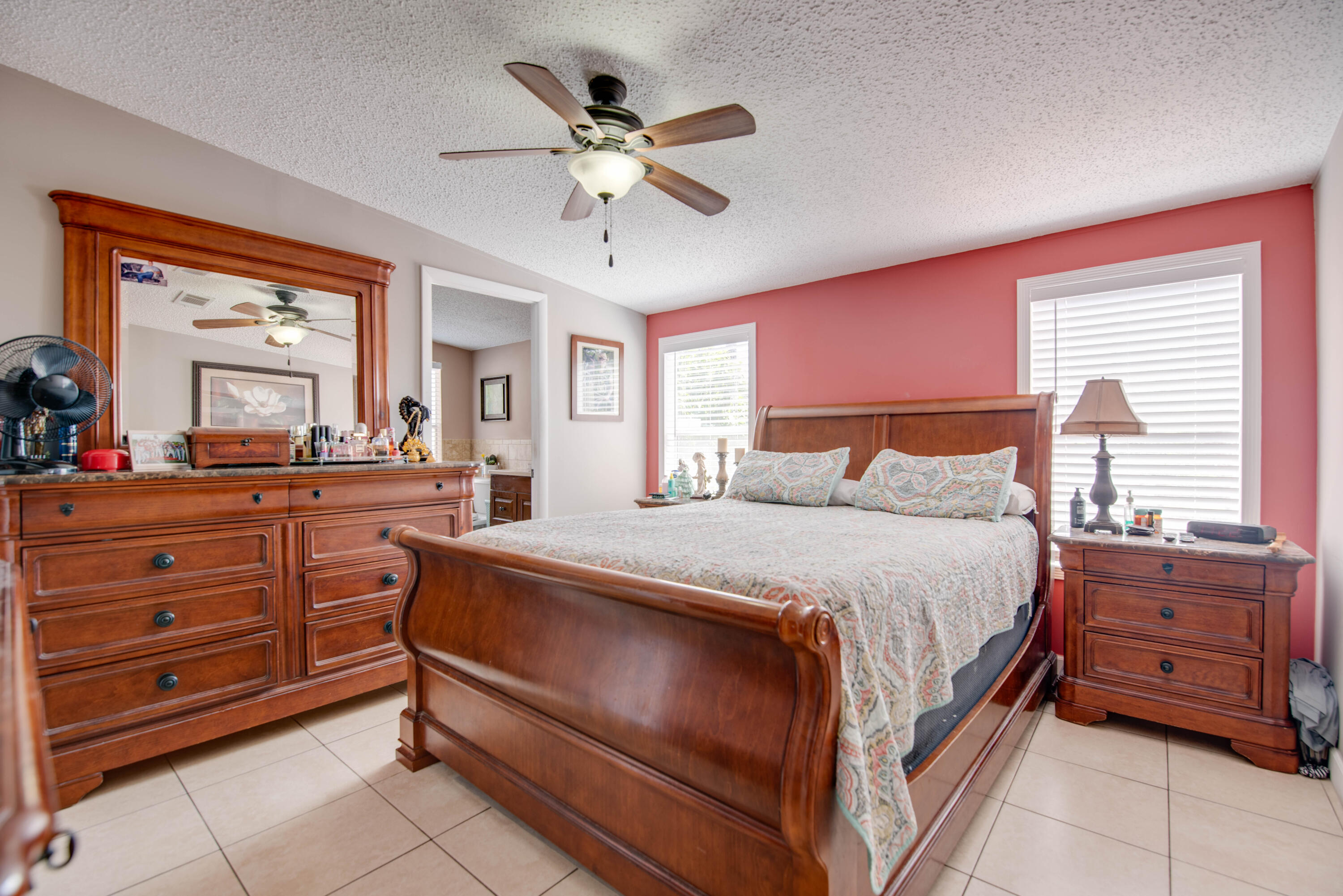 6460 Sunshine Street Property Photo 18