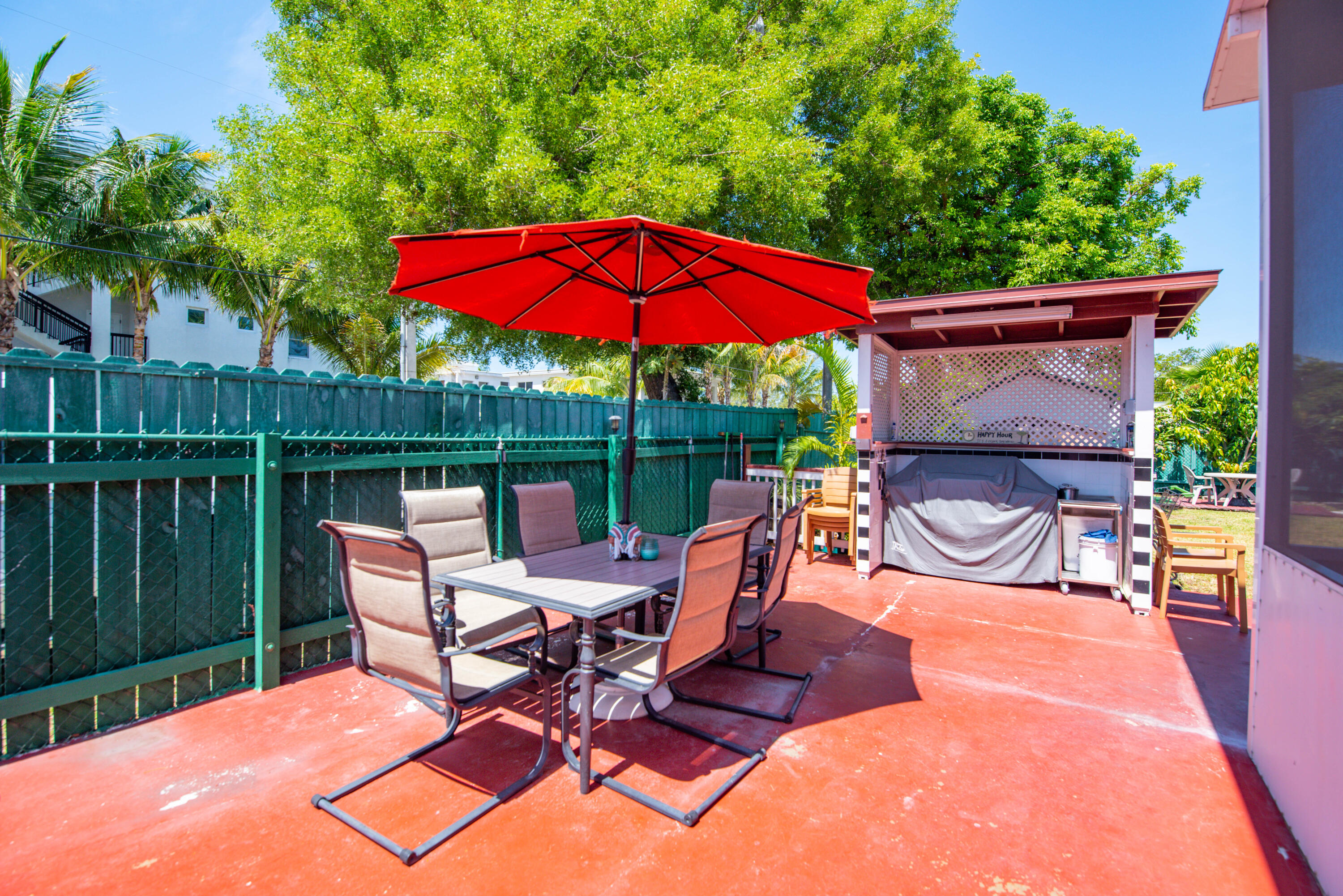 6460 Sunshine Street Property Photo 25
