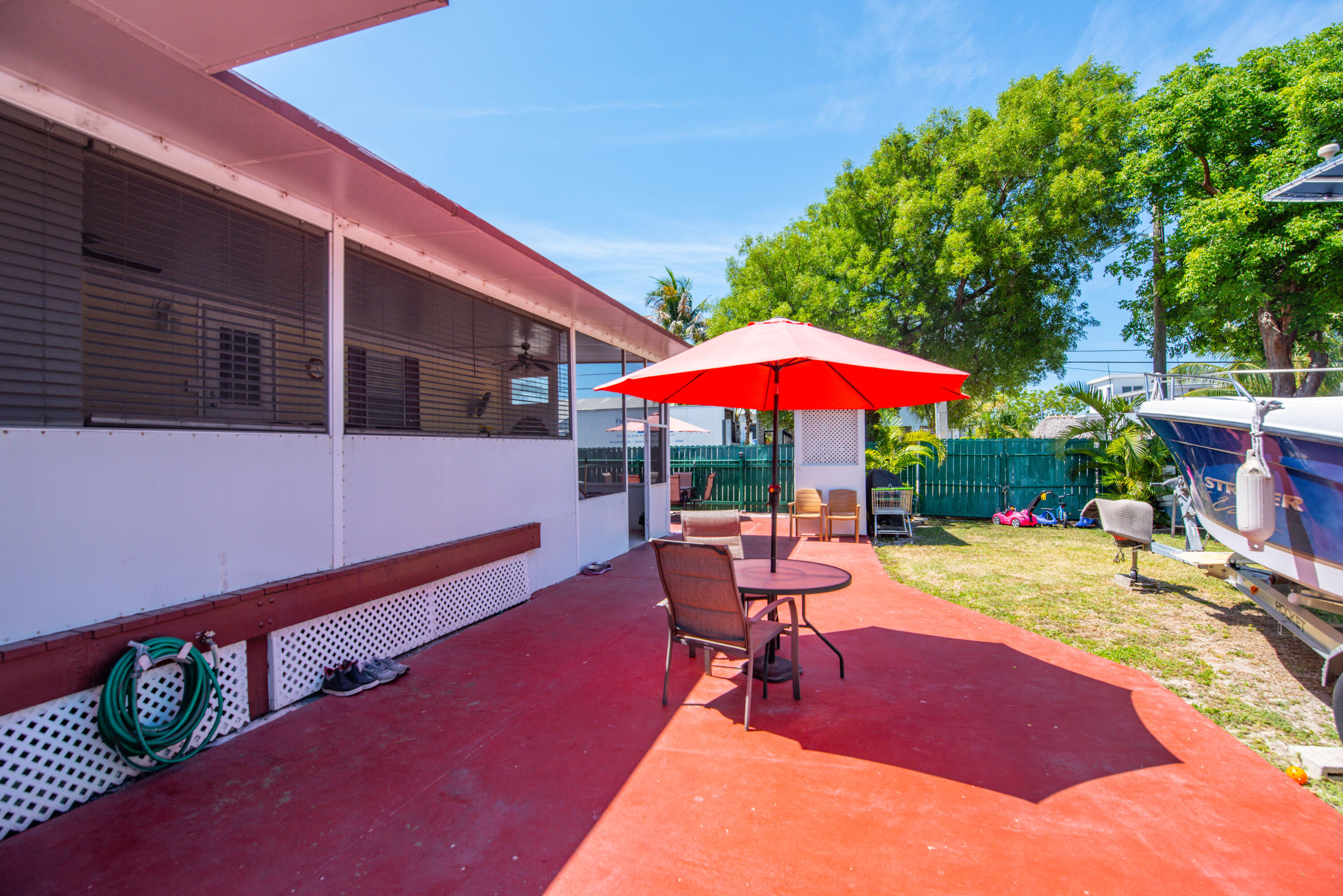 6460 Sunshine Street Property Photo 27