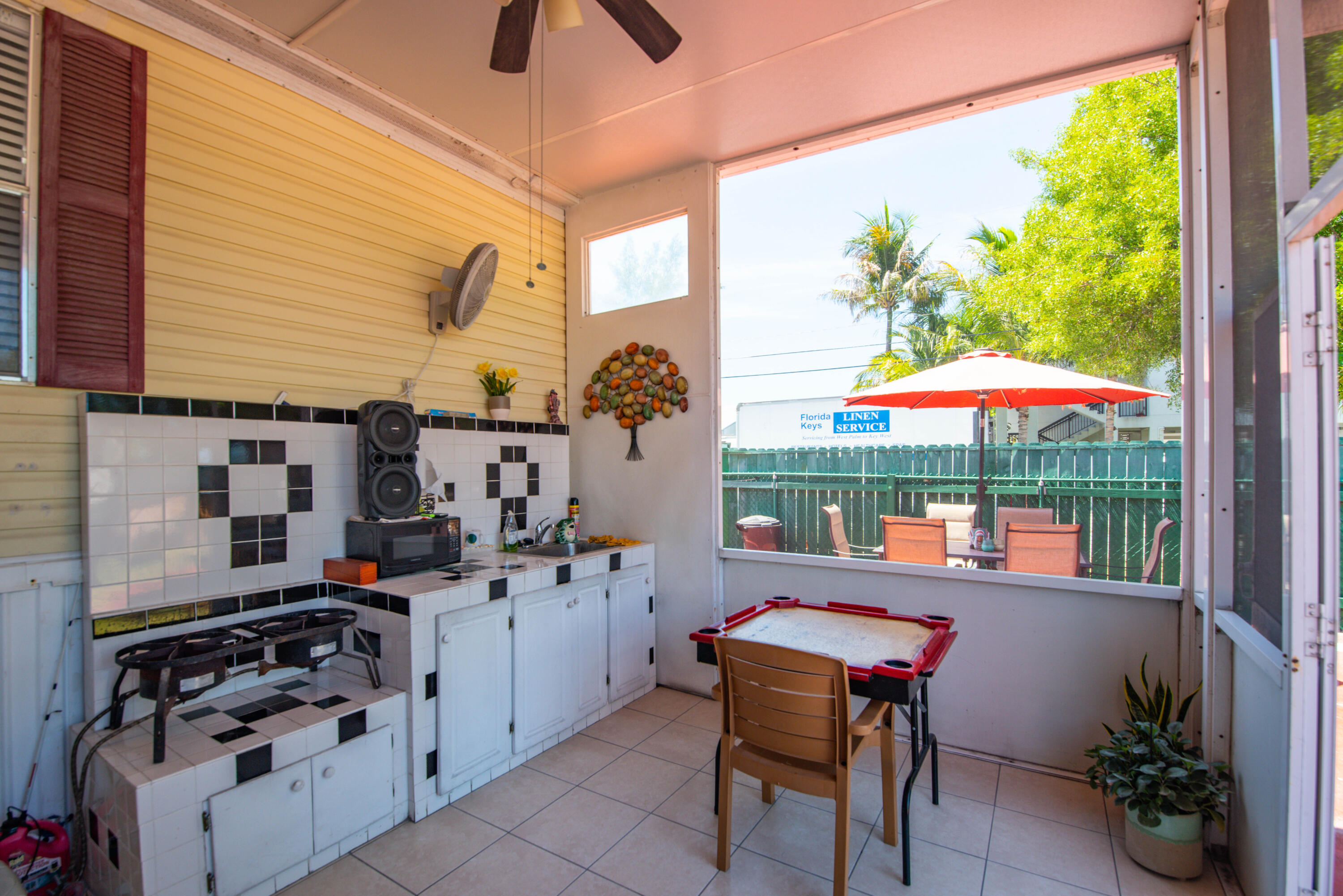 6460 Sunshine Street Property Photo 32