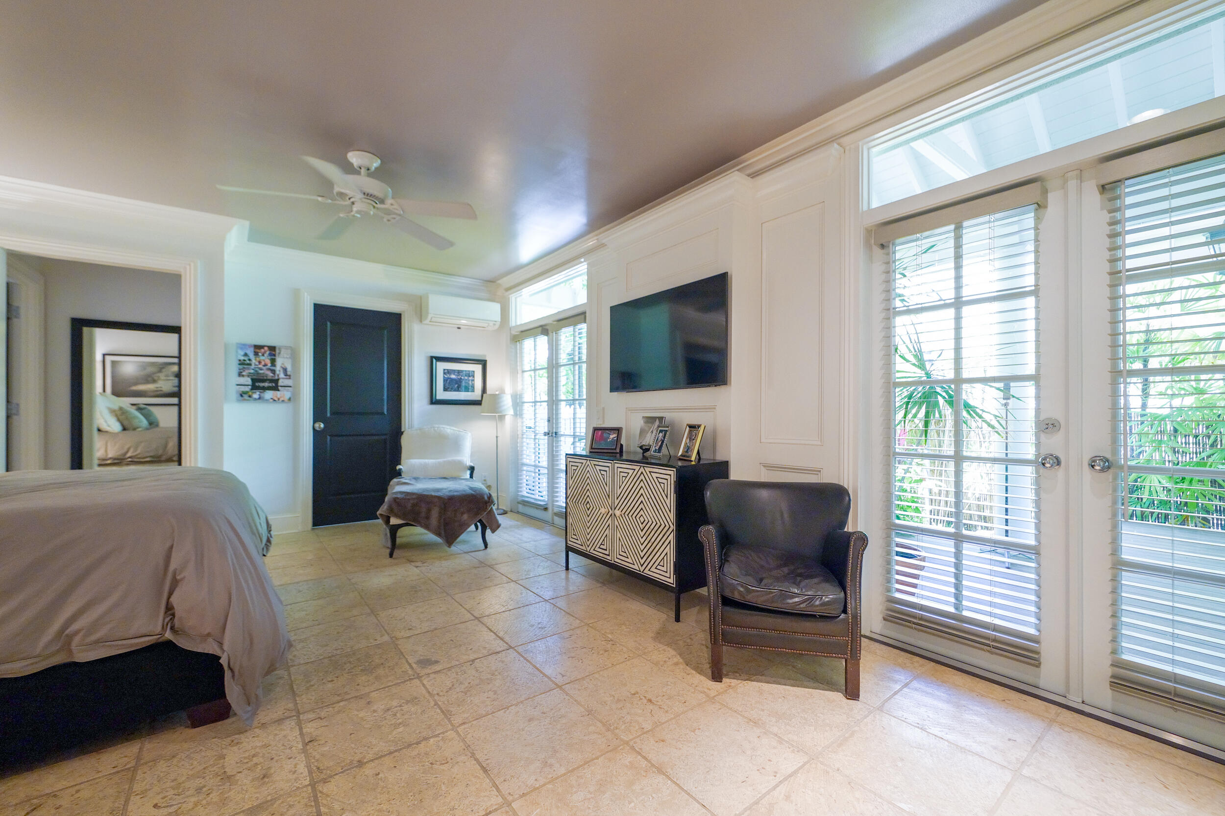 1414 Angela Street Property Photo 18