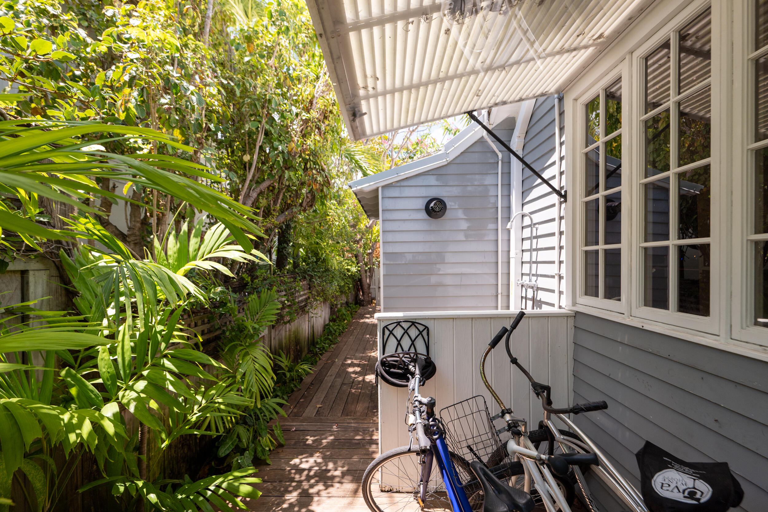 1414 Angela Street Property Photo 44